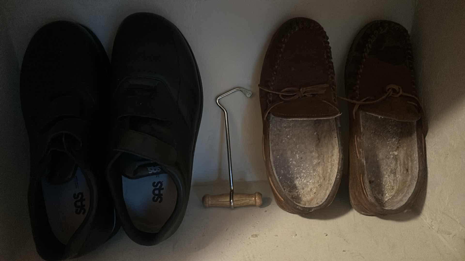 Photo 1 of MENS SHOES SIZE 12