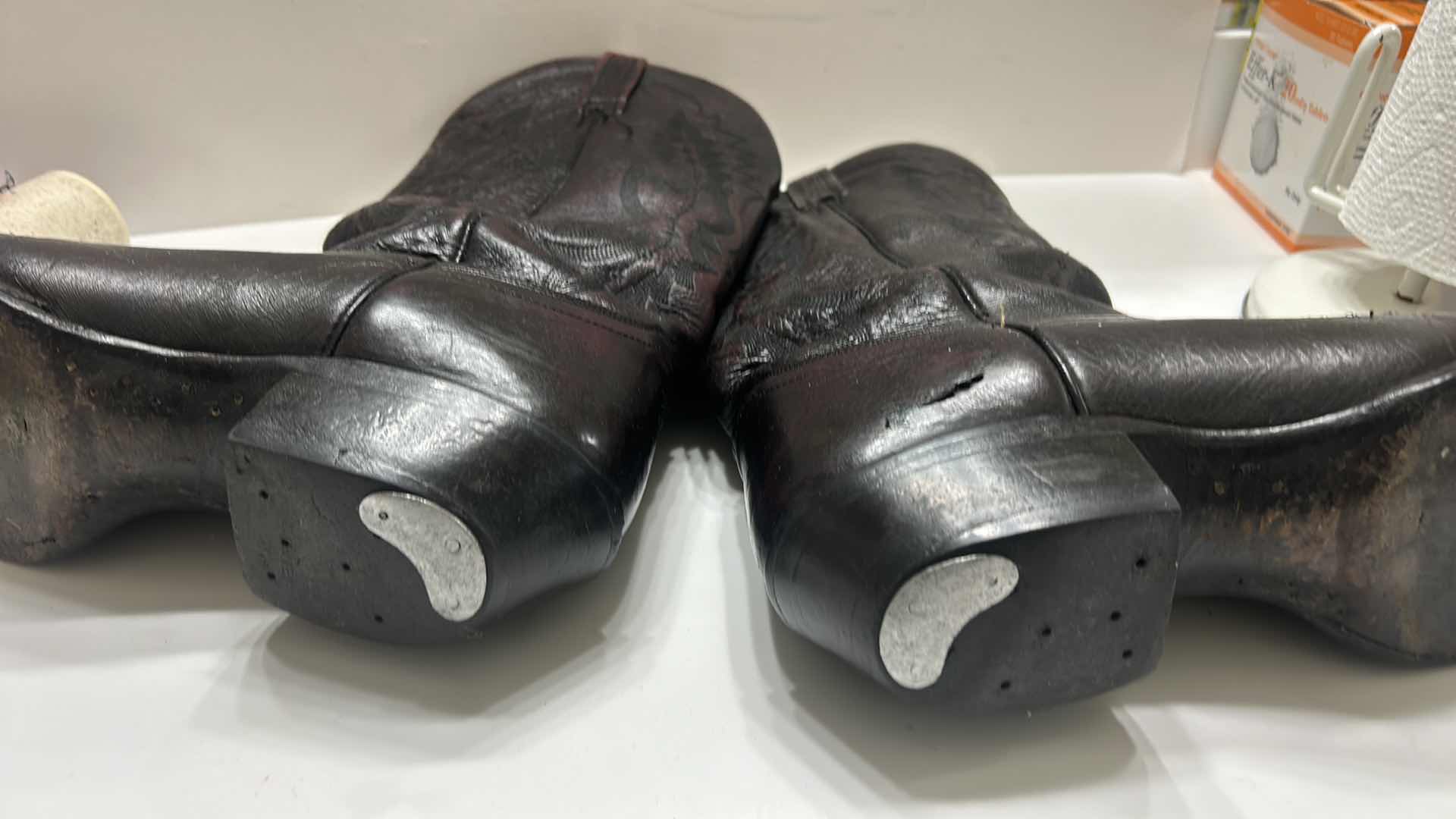 Photo 1 of MEN’S COWBOY BOOTS SIZE 12