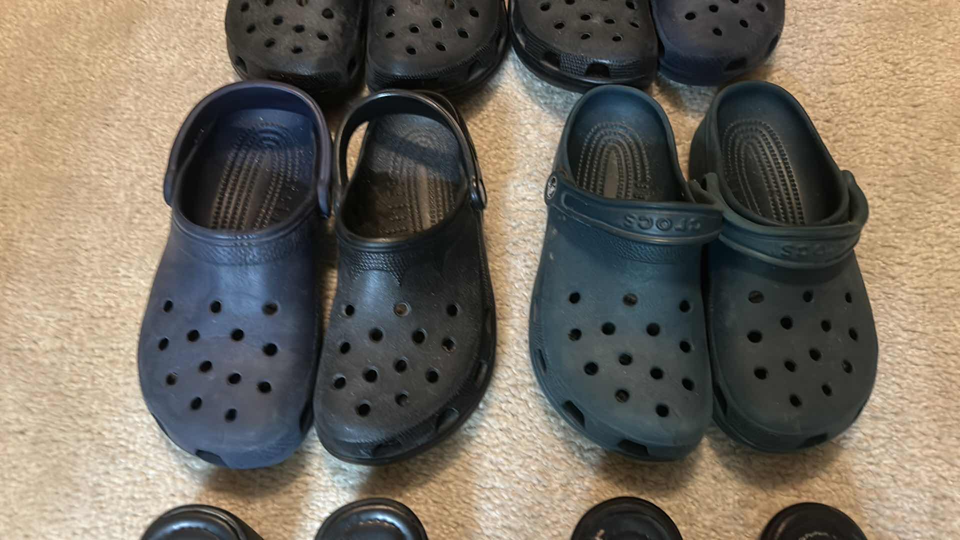 Photo 1 of WOMENS SHOES SIZE 8/9