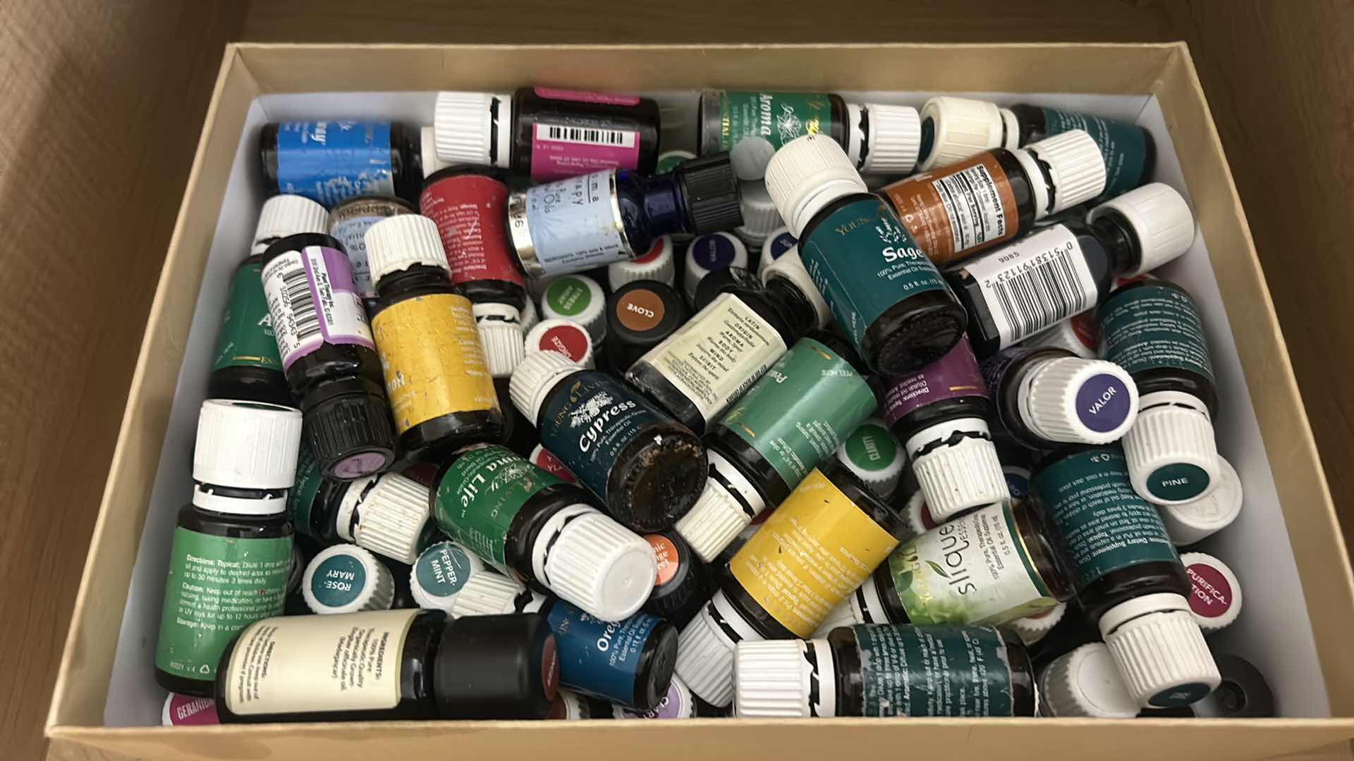 Photo 1 of ESSENTIAL OILS UNKNOWN EXPIRATION