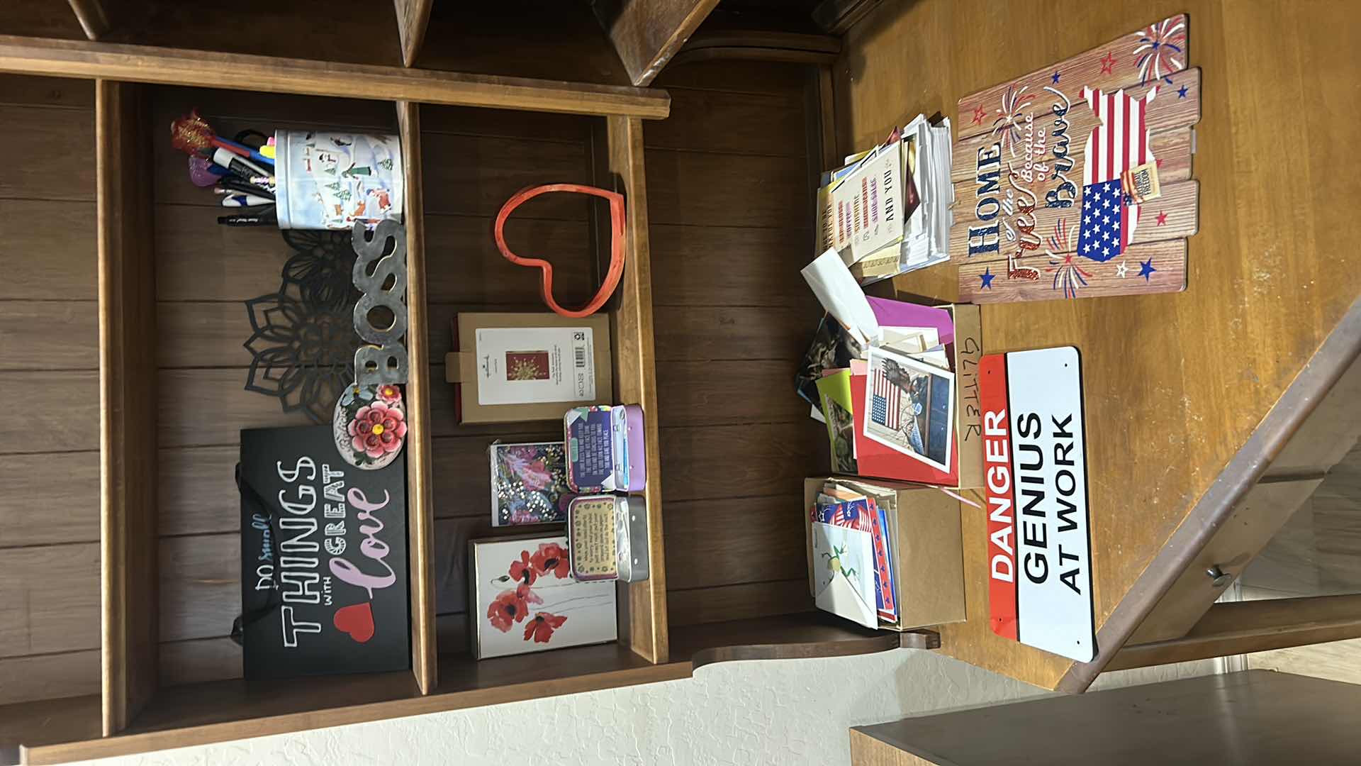 Photo 1 of MISCELLANEOUS GREETING CARDS, OFFICE SUPPLIES, AND HOME DÉCOR.