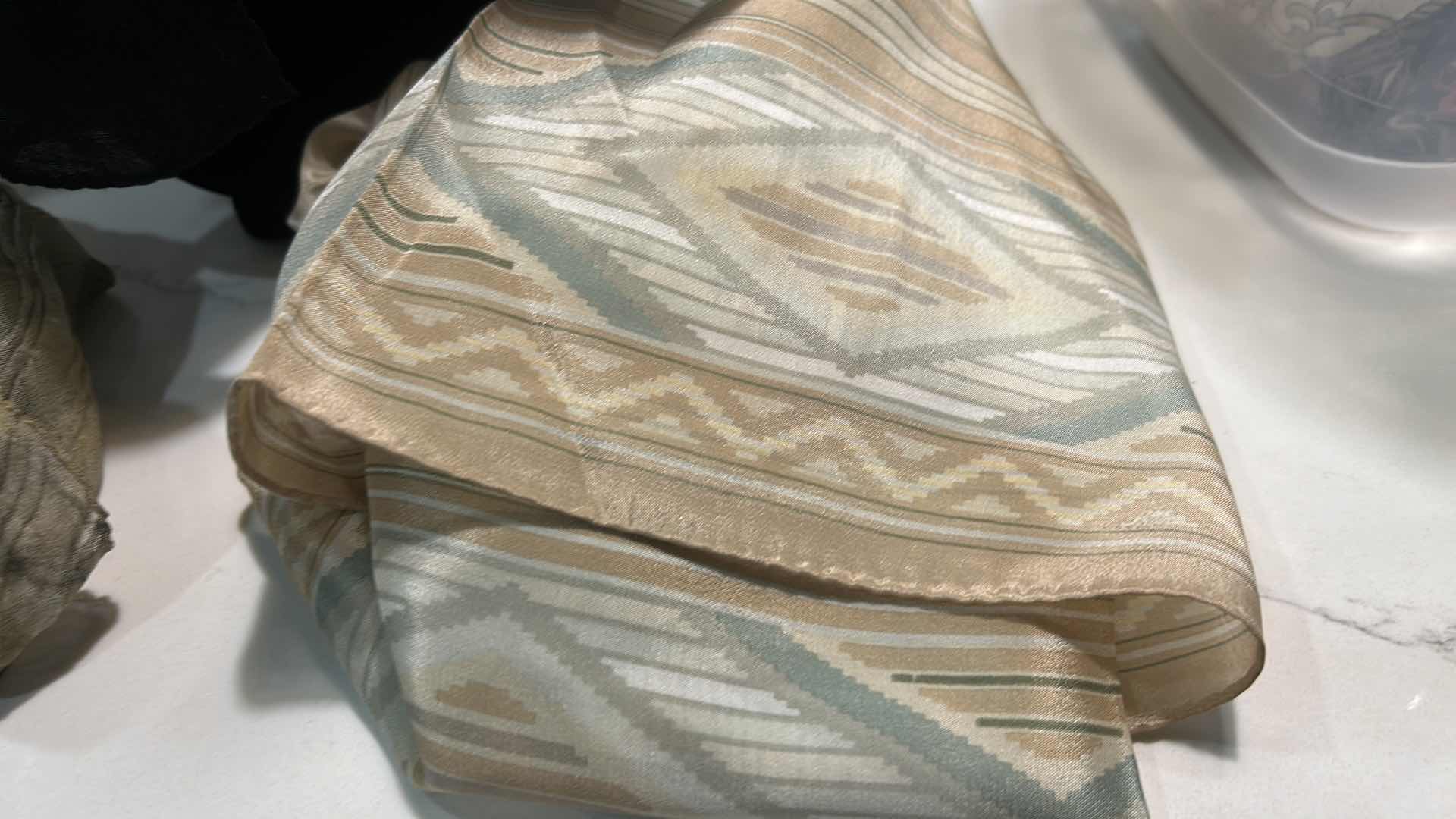 Photo 1 of 4 WOMENS FASHION SCARVES