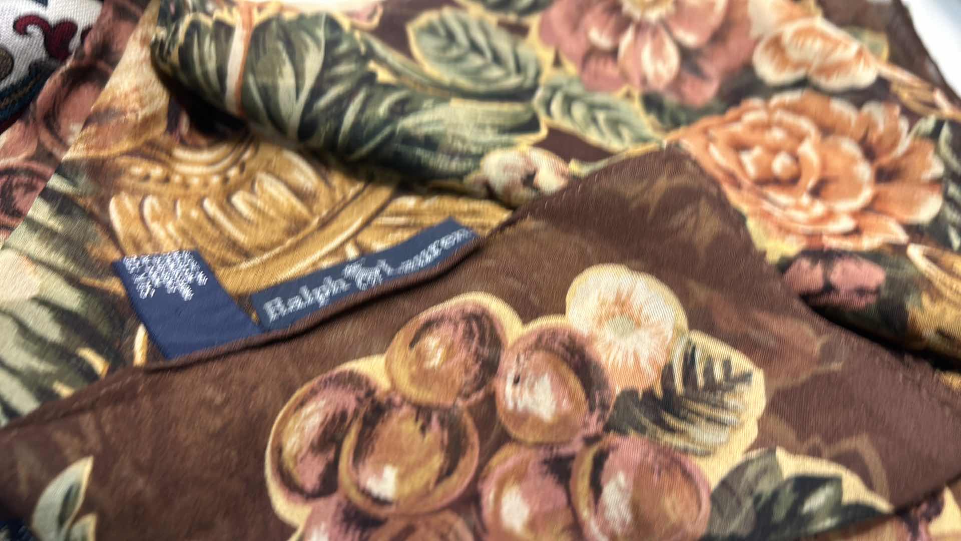 Photo 1 of 4 WOMENS FASHION SCARVES