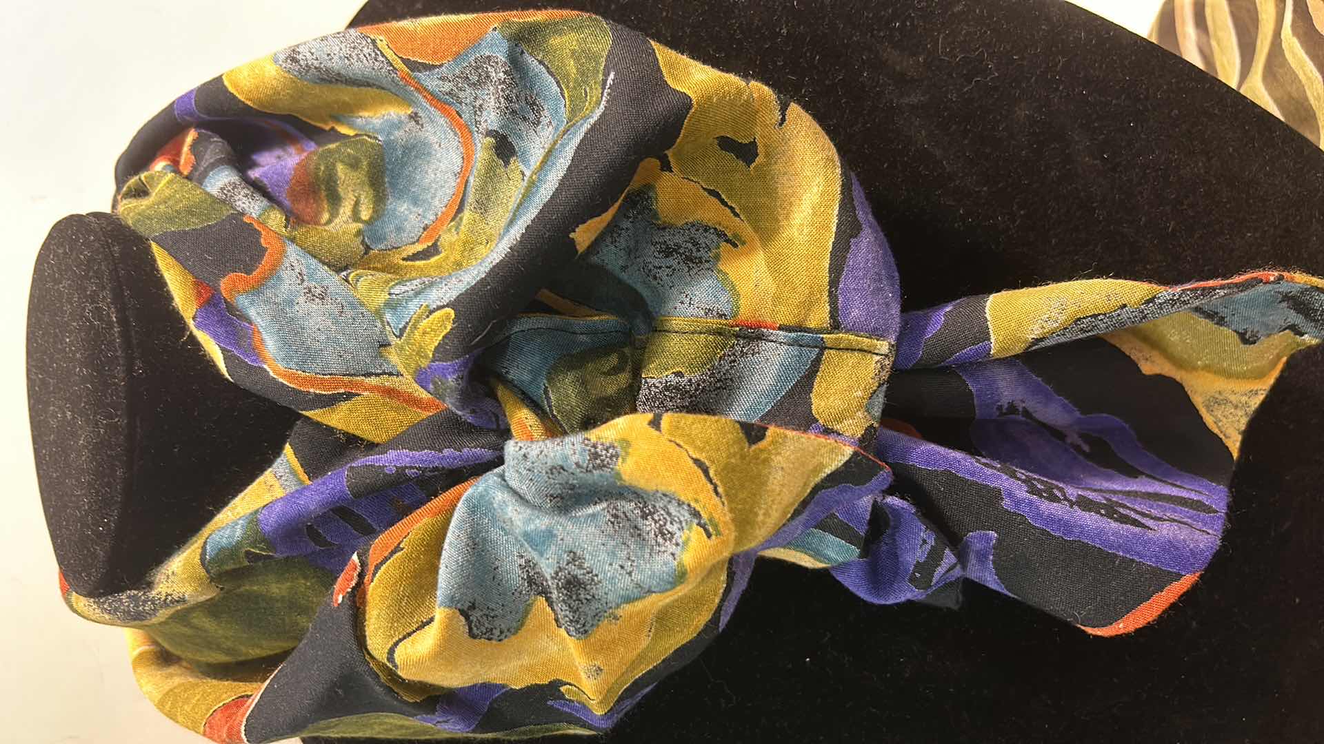 Photo 1 of 4 WOMENS FASHION SCARVES