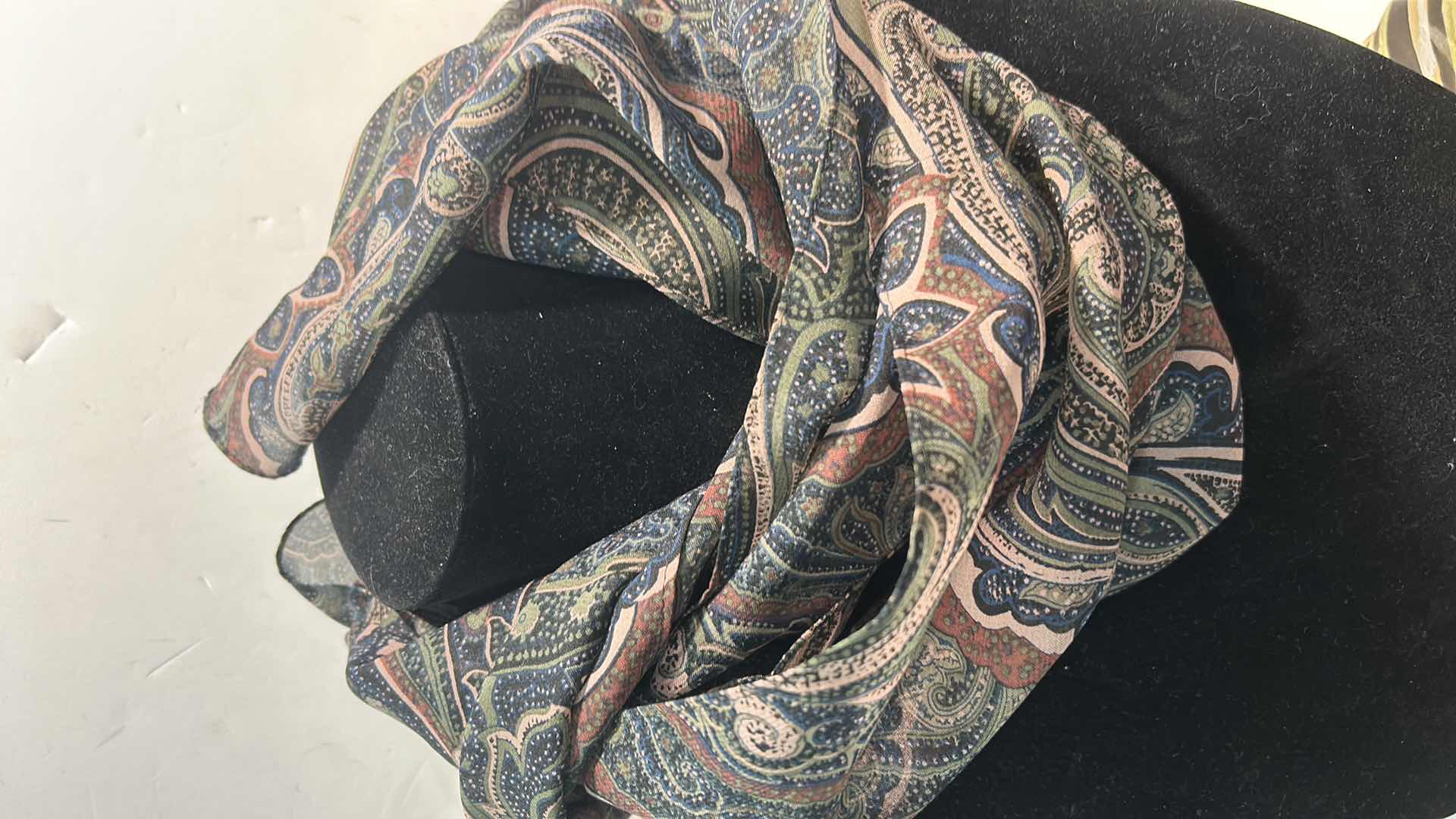 Photo 1 of 4 WOMENS FASHION SCARVES