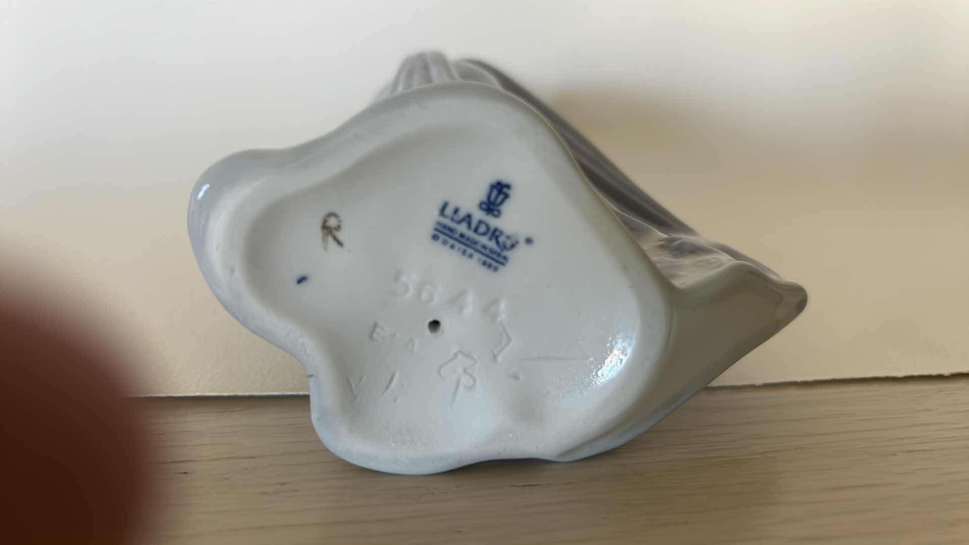 Photo 4 of LLARDO “SUSAN” H8.25”