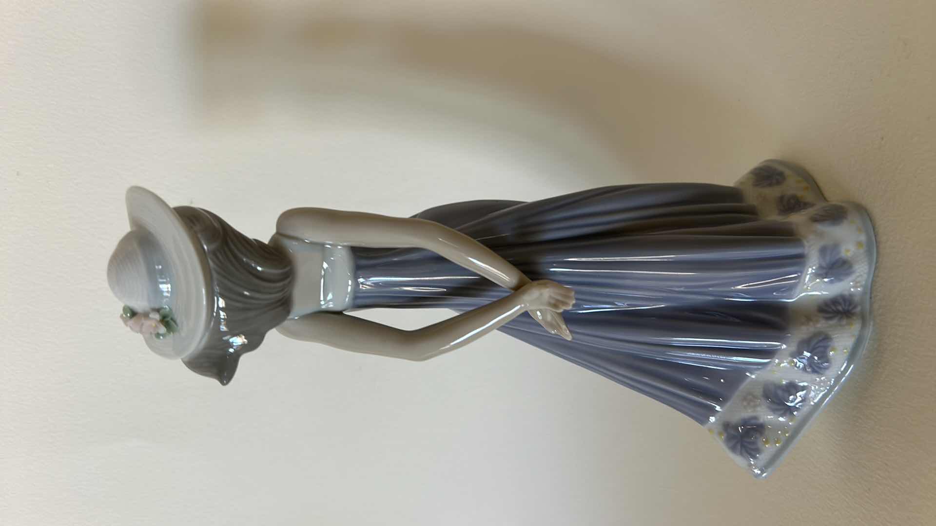 Photo 1 of LLARDO “SUSAN” H8.25”