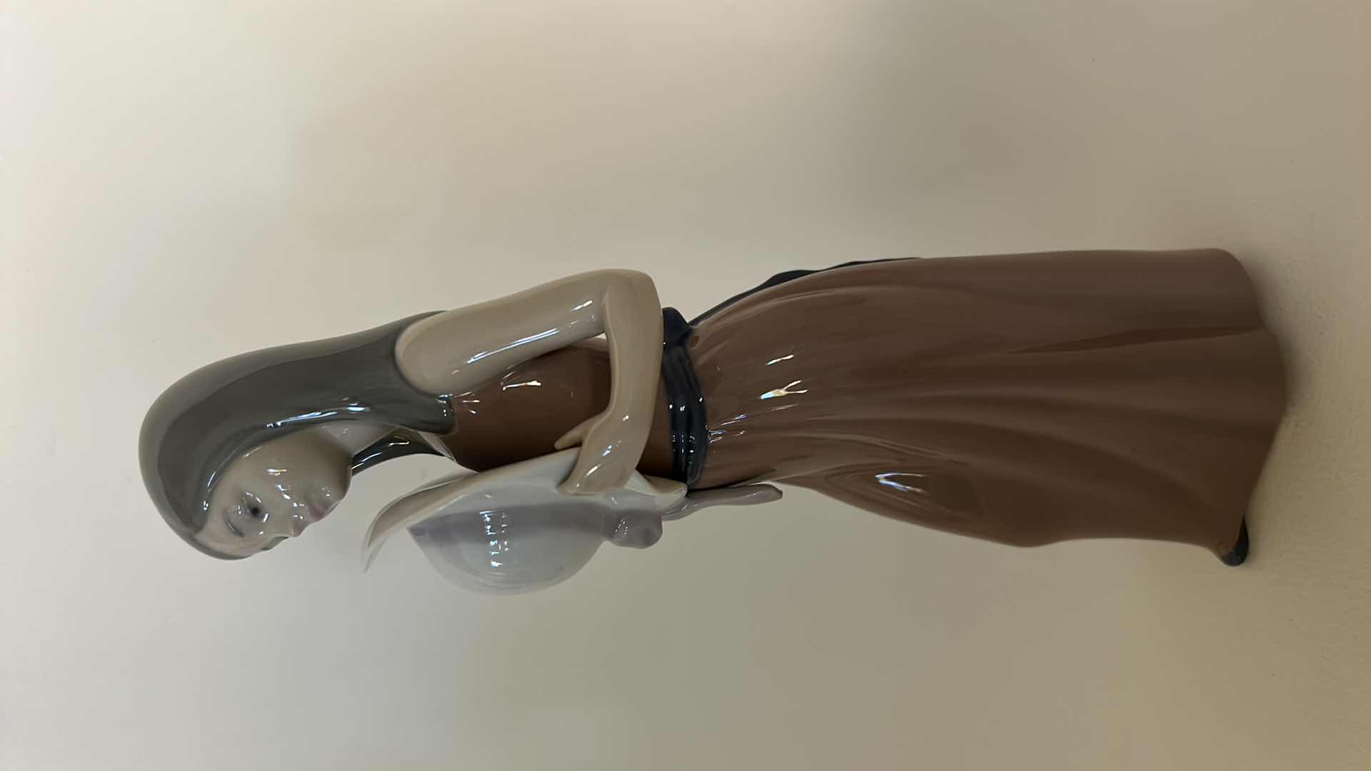 Photo 1 of LLADRO BASHFUL GIRL FIGURINE H10”