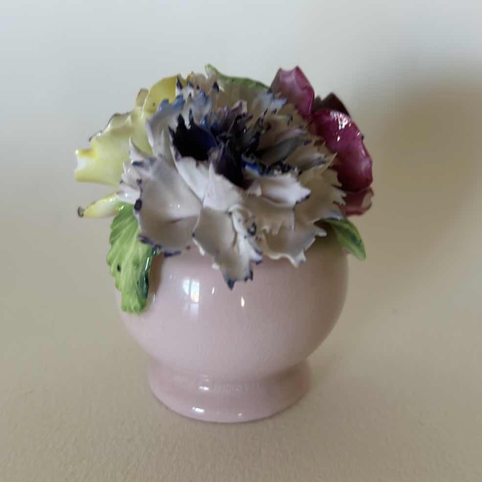 Photo 1 of H3” RADNOR BONE CHINA ENGLAND