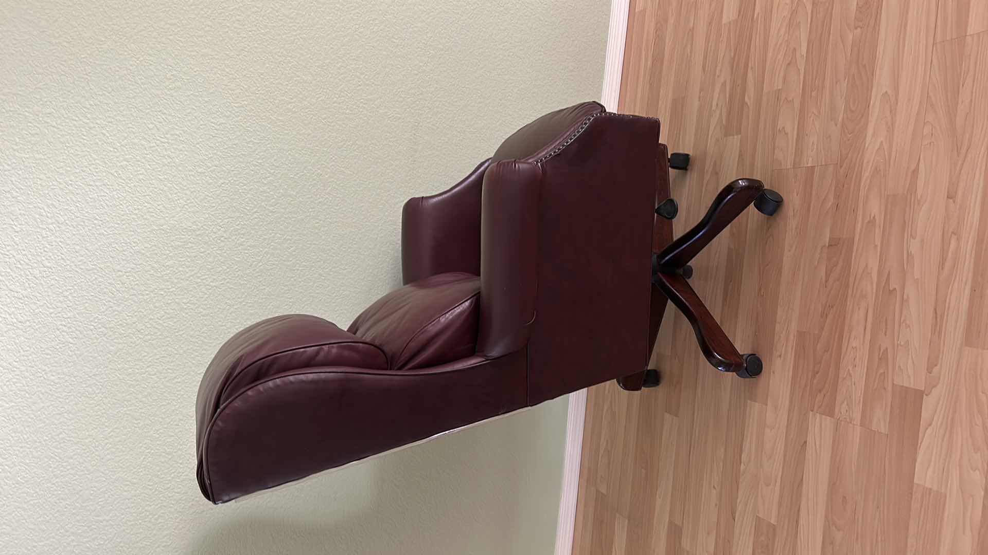 Photo 1 of EXECUTIVE LEATHER CHAIR 31” WIDE x H48.5”