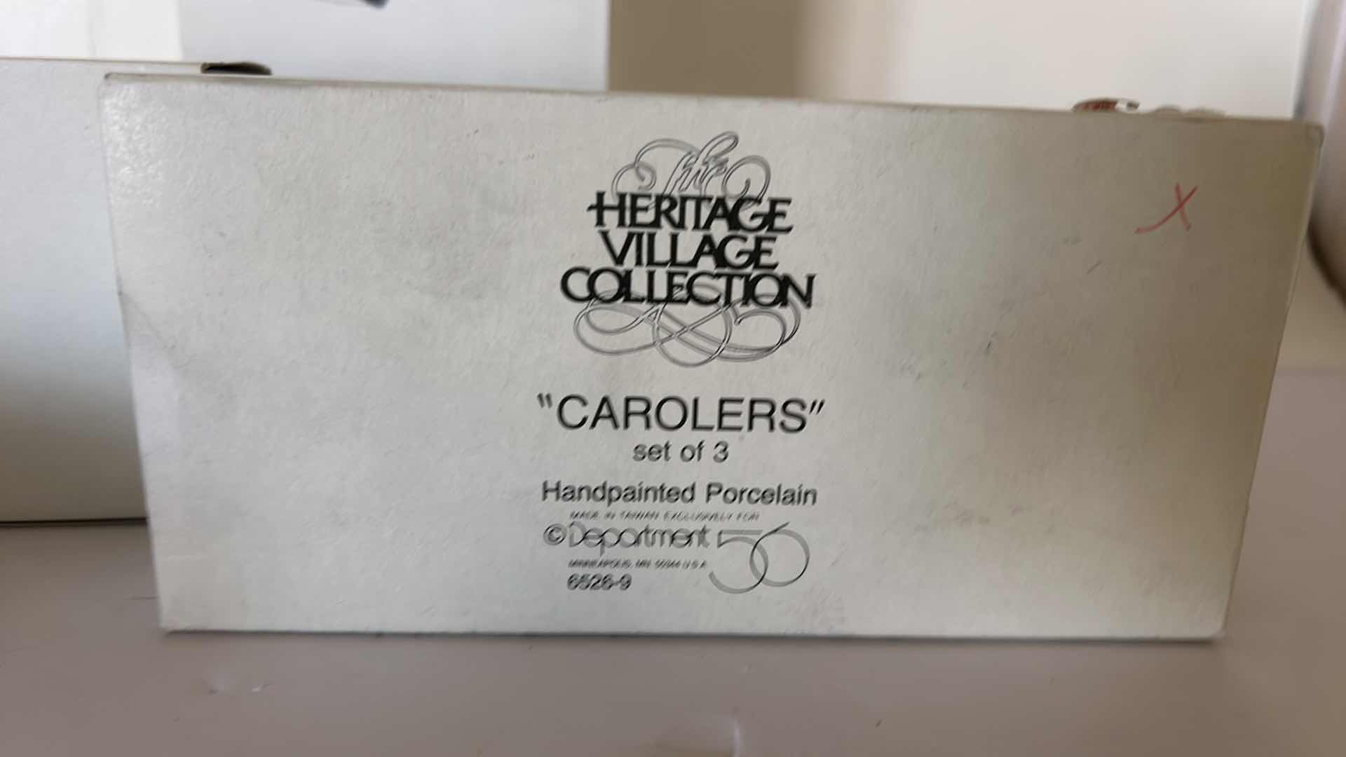 Photo 1 of 4- DEPT 56 - HERITAGE VILLAGE COLLECTION  CHRISTMAS COLLECTIBLES