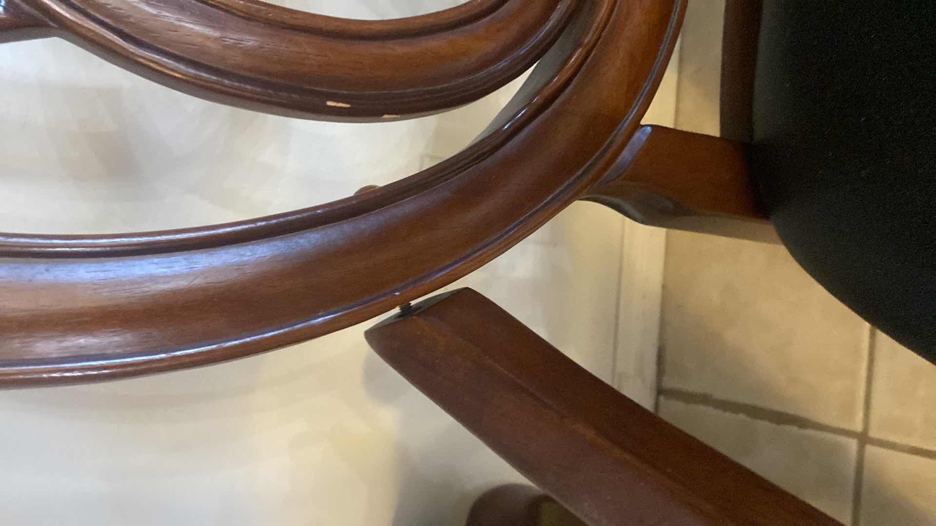 Photo 3 of 1990’s REGENCY STYLE WOOD & BONDED LEATHER ARM CHAIR