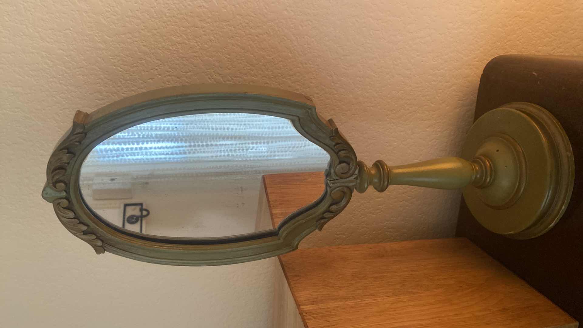 Photo 1 of 2 MIRRORS H19” & 1 WOOD BOX 14 1/2“ x 7“ H10”