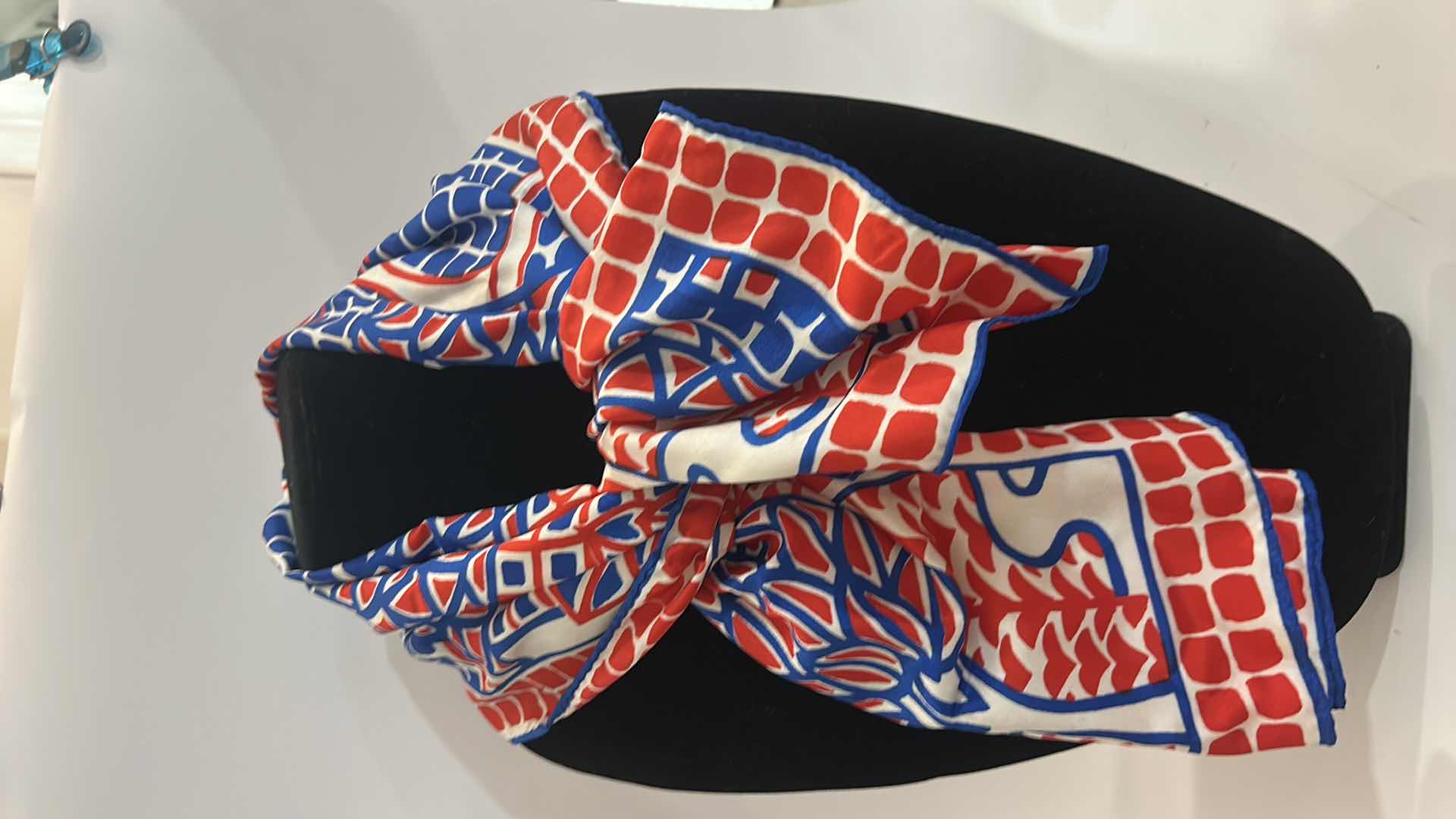 Photo 5 of 5 WOMENS SCARVES