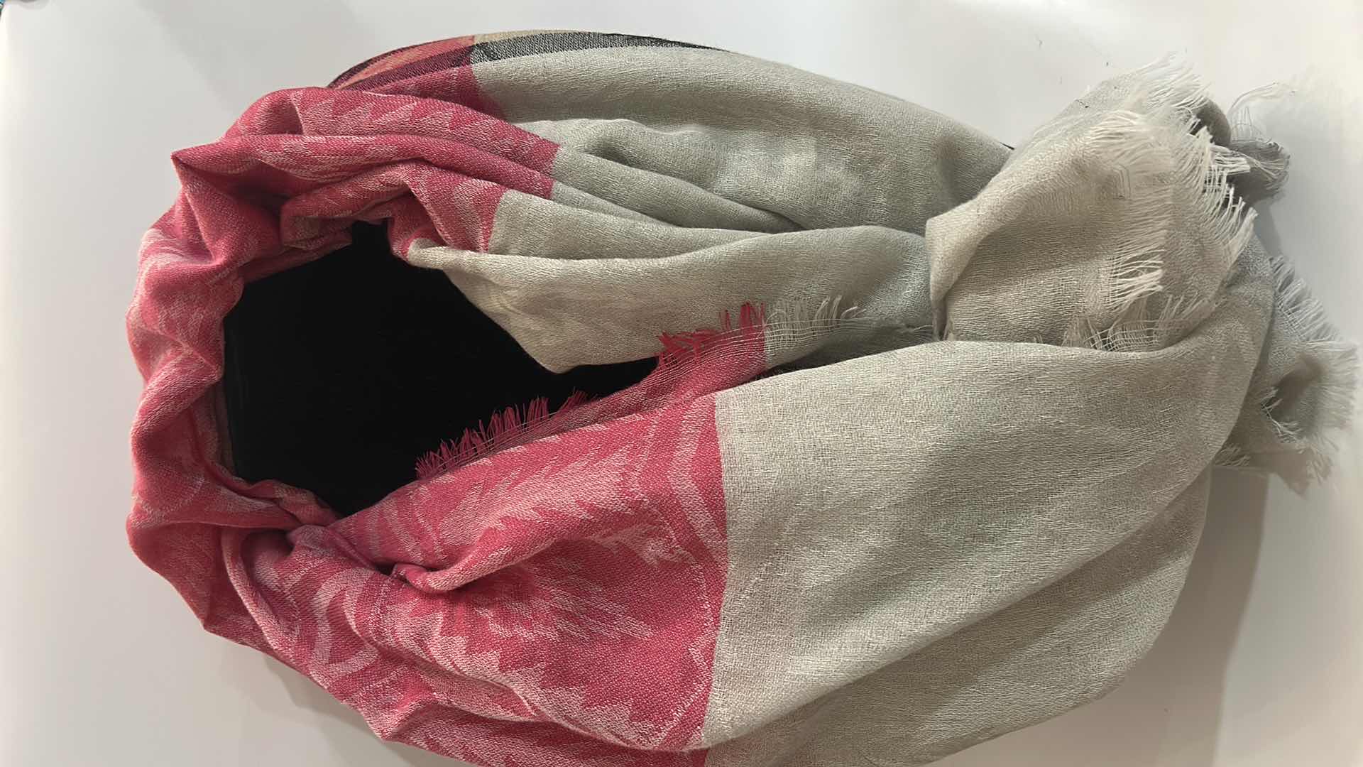 Photo 1 of 5 WOMEN SCARVES AND SHOULDER WRAPS