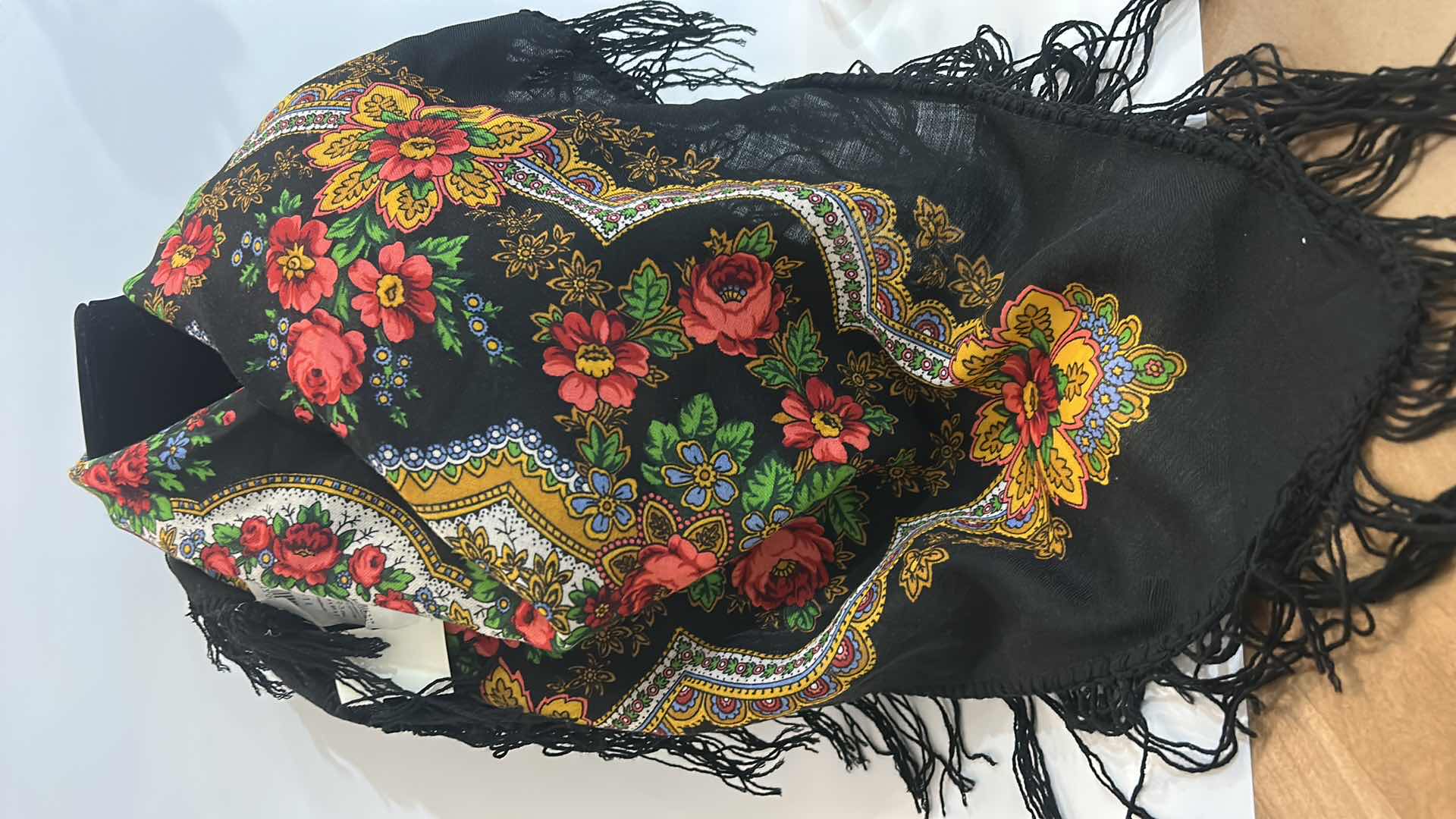 Photo 1 of 5 WOMEN SCARVES, SHOULDER WRAPS, COLLAR TIES