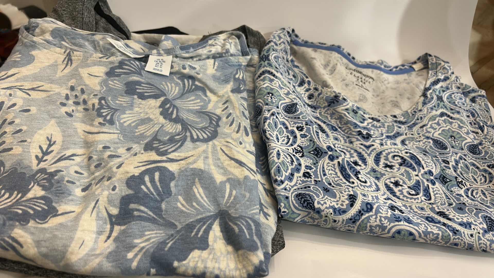 Photo 1 of 10 PC WOMENSWEAR, SIZE  L, XL