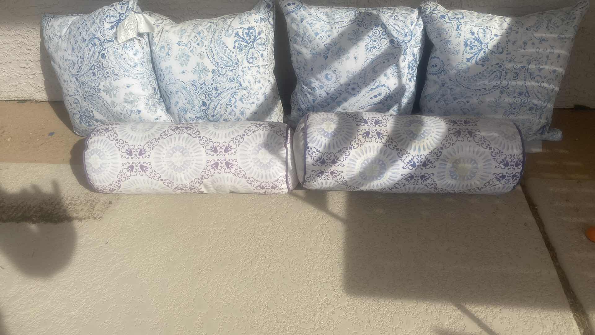 Photo 1 of 6 OUTDOOR PILLOWS