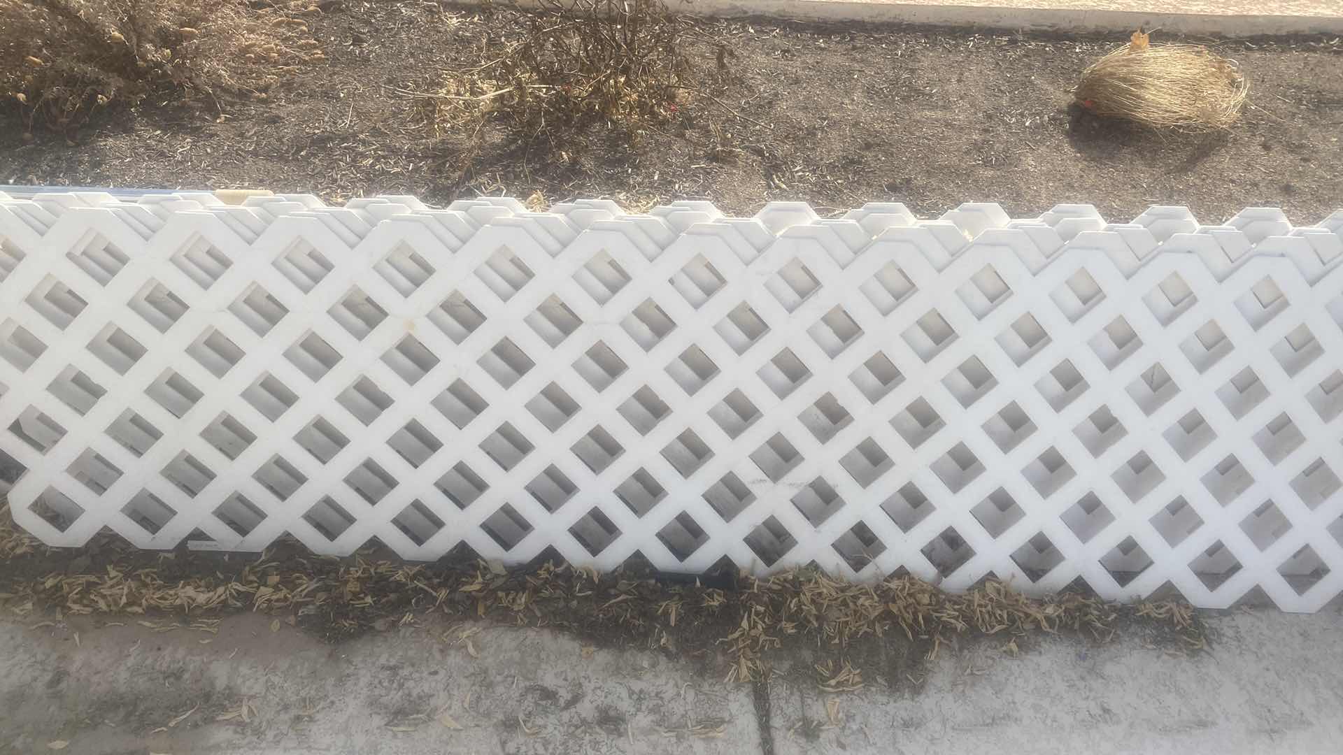 Photo 1 of 8 PLASTIC LATTICE 100” x 24”