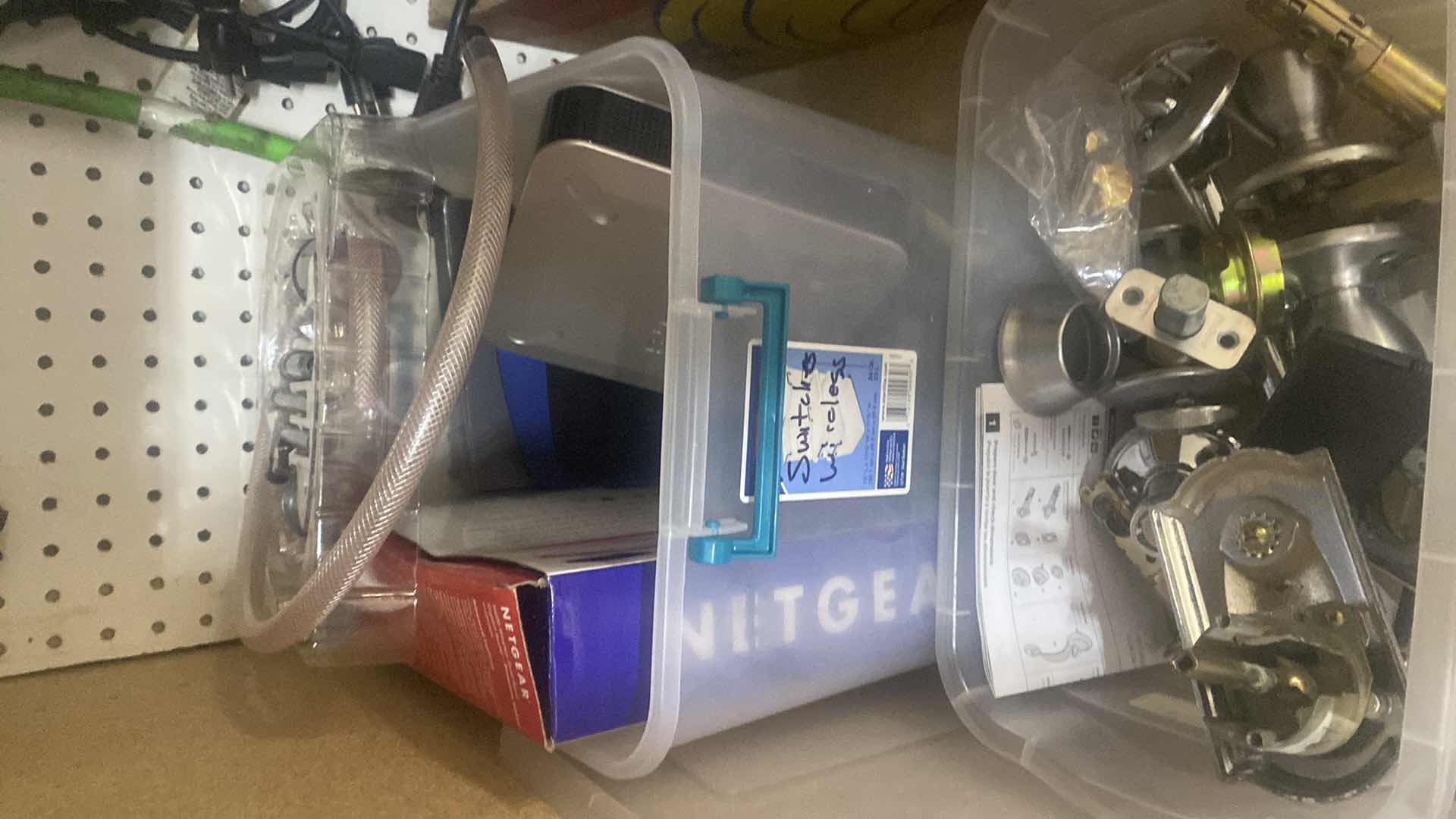 Photo 1 of ASSORTED HARDWARE, ROUTERS & STINGER WET/DRY VAC