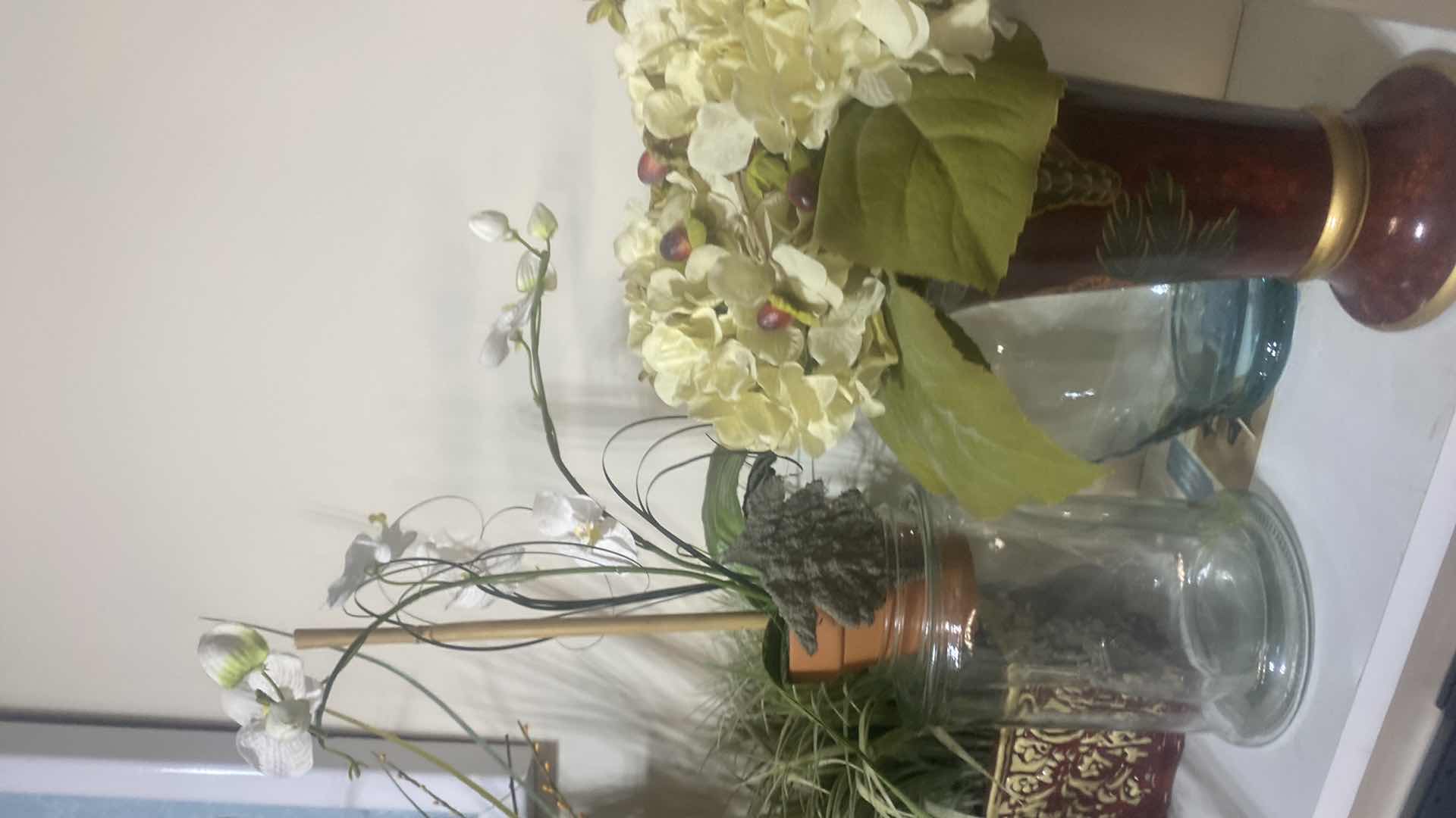 Photo 2 of FAUX FLORAL & VASES TALLEST H29”