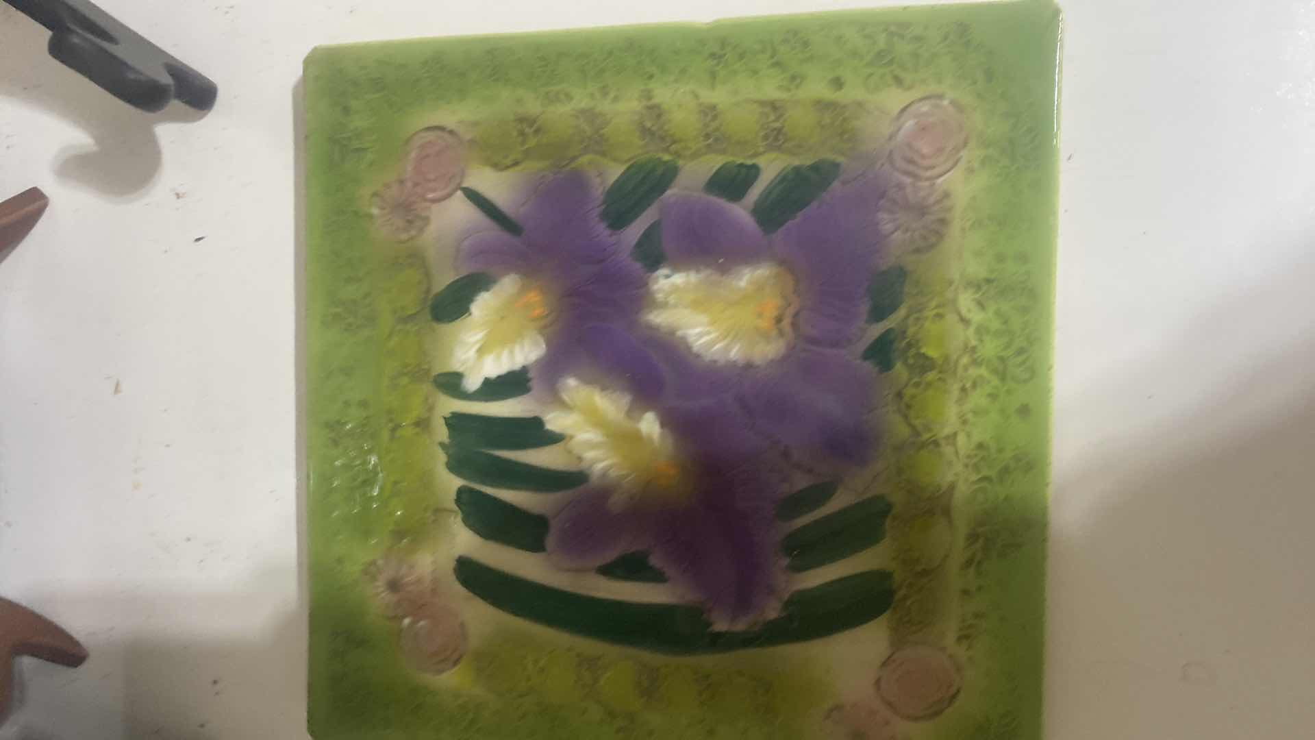 Photo 1 of 4 - CERAMIC PLAQUES & PLATES LARGEST 7” x 9”