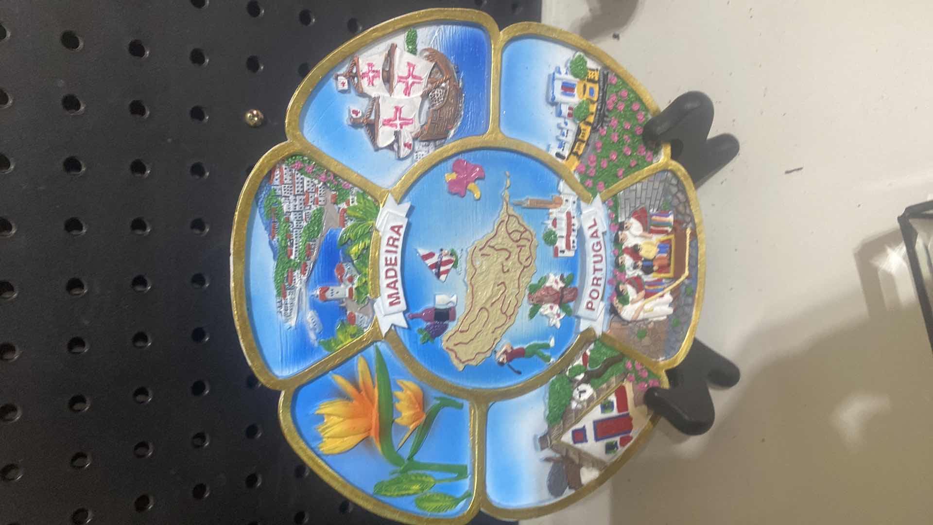 Photo 1 of 4 - CERAMIC PLAQUES & PLATES LARGEST 7” x 9”