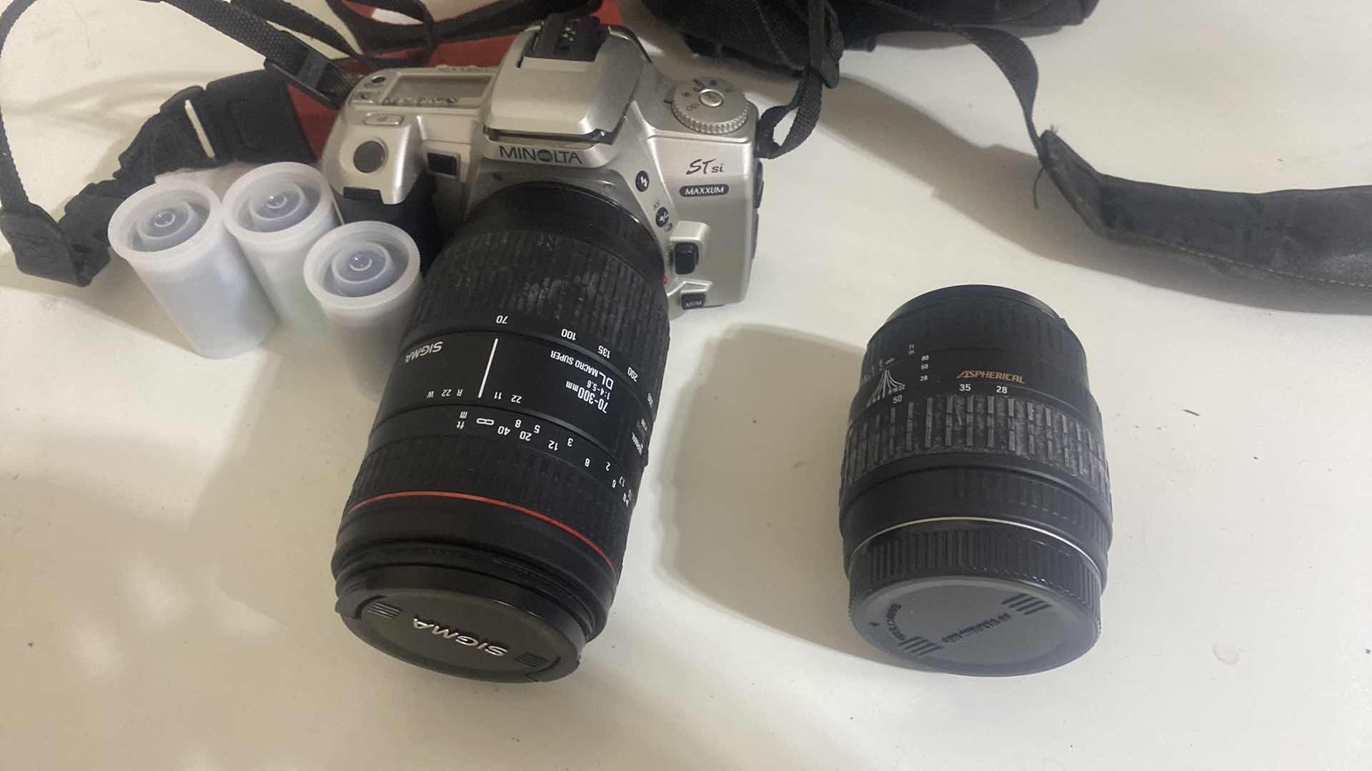 Photo 1 of MINOLTA CAMERA WITH EXTRA LENS & BAG