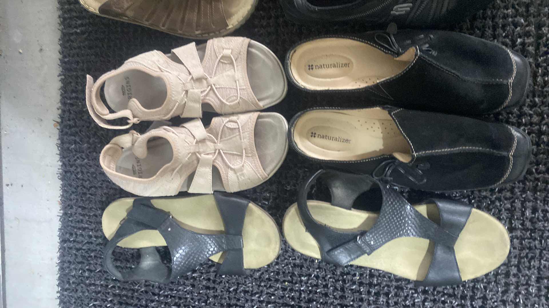 Photo 1 of 7 PAIRS WOMENS SHOES SIZE 8 1/2