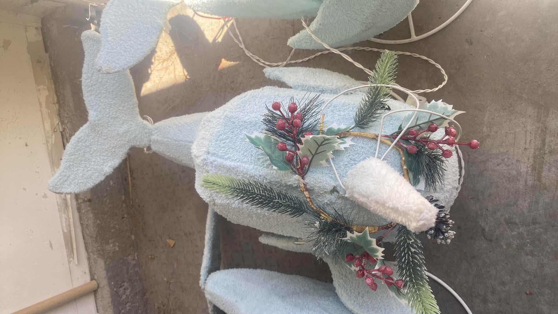 Photo 1 of 3 OUTDOOR WHALE & 3 BLOW UP HOLIDAY DECOR