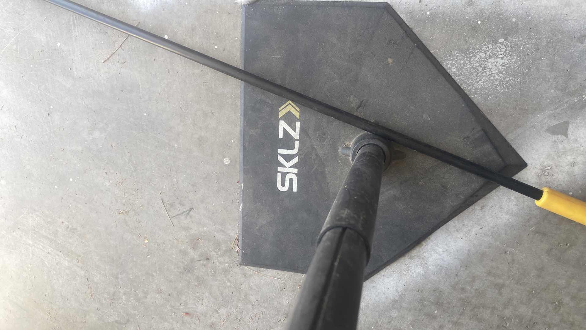 Photo 2 of SKILZ SOFTBALL / BASEBALL TRAINER