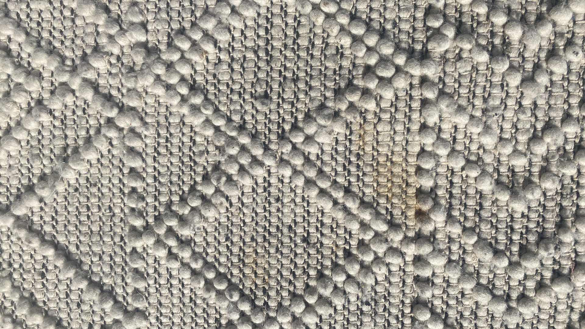 Photo 2 of SURYA CREAM COLOR WOOL AREA RUG 5‘ x 7‘ 6“