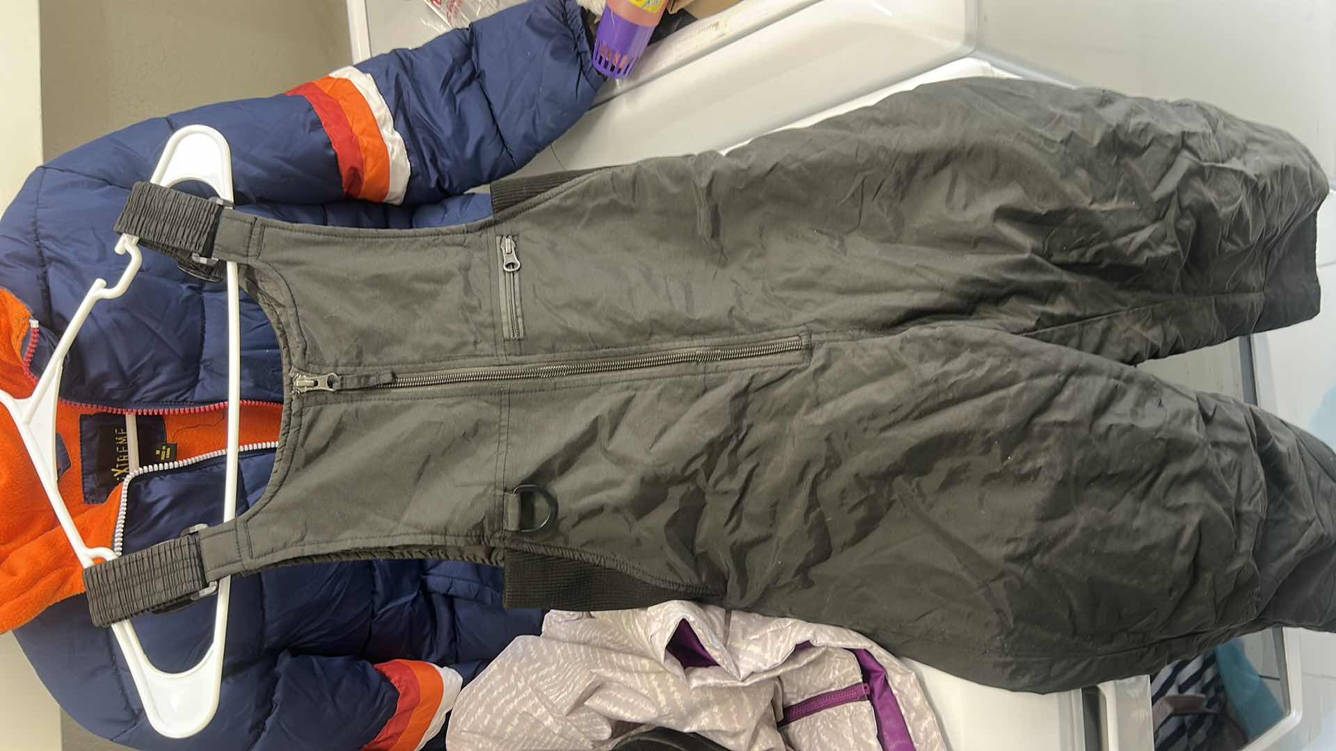 Photo 3 of CHILDRENS SNOW CLOTHING