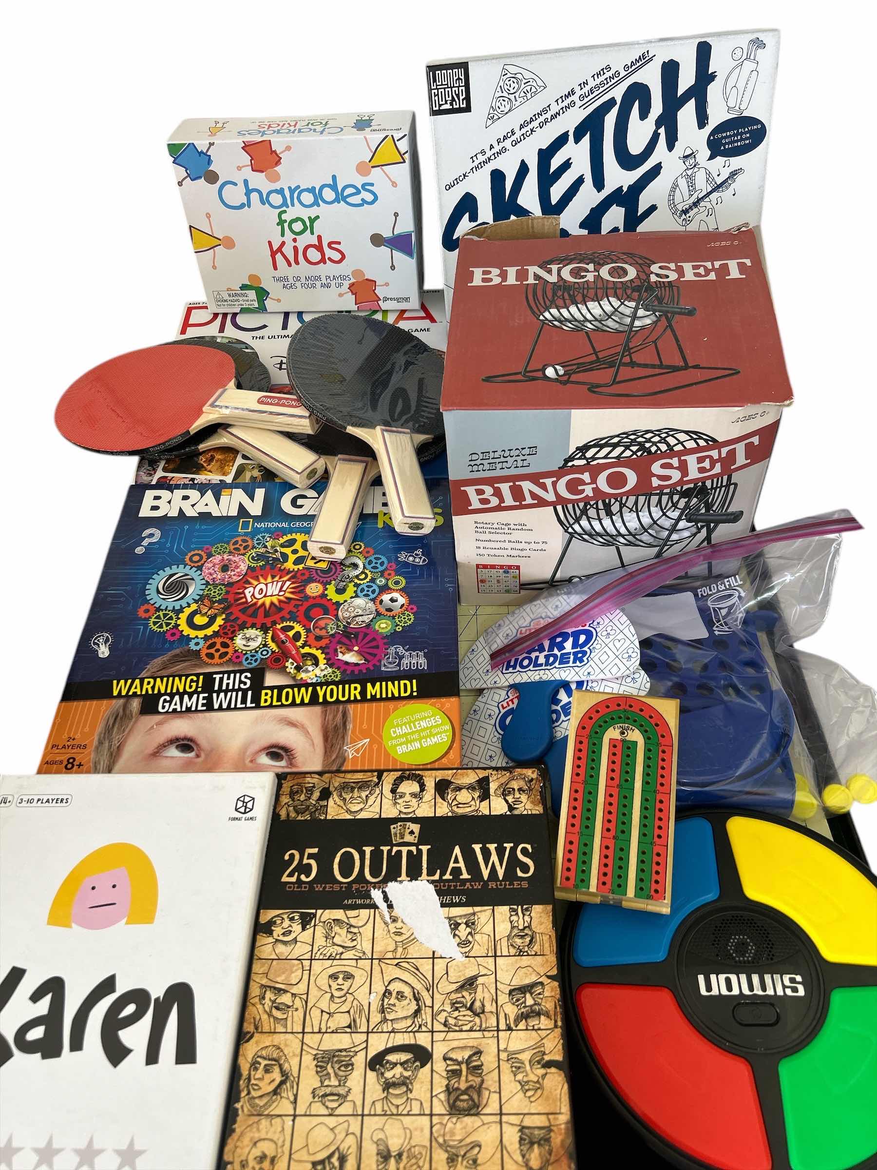 Photo 1 of CHILDRENS GAMES AND PUZZLES