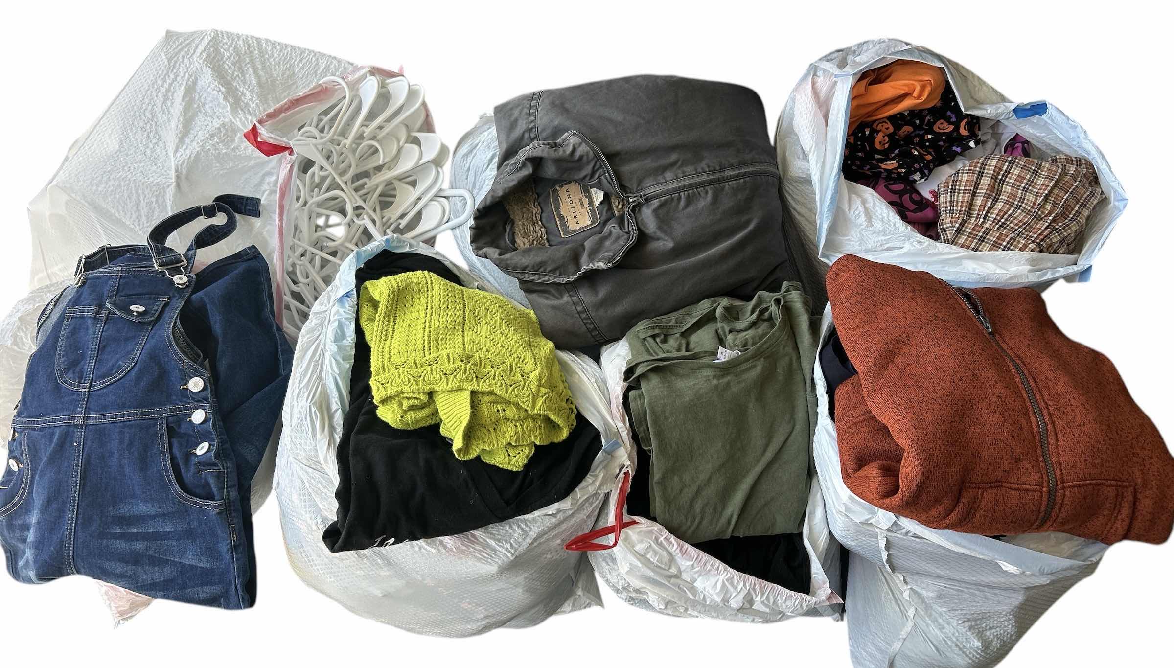 Photo 1 of 6 BAGS OF MOSTLY CHILDRENS CLOTHING - ALL SIZES AND BAG OF HANGERS