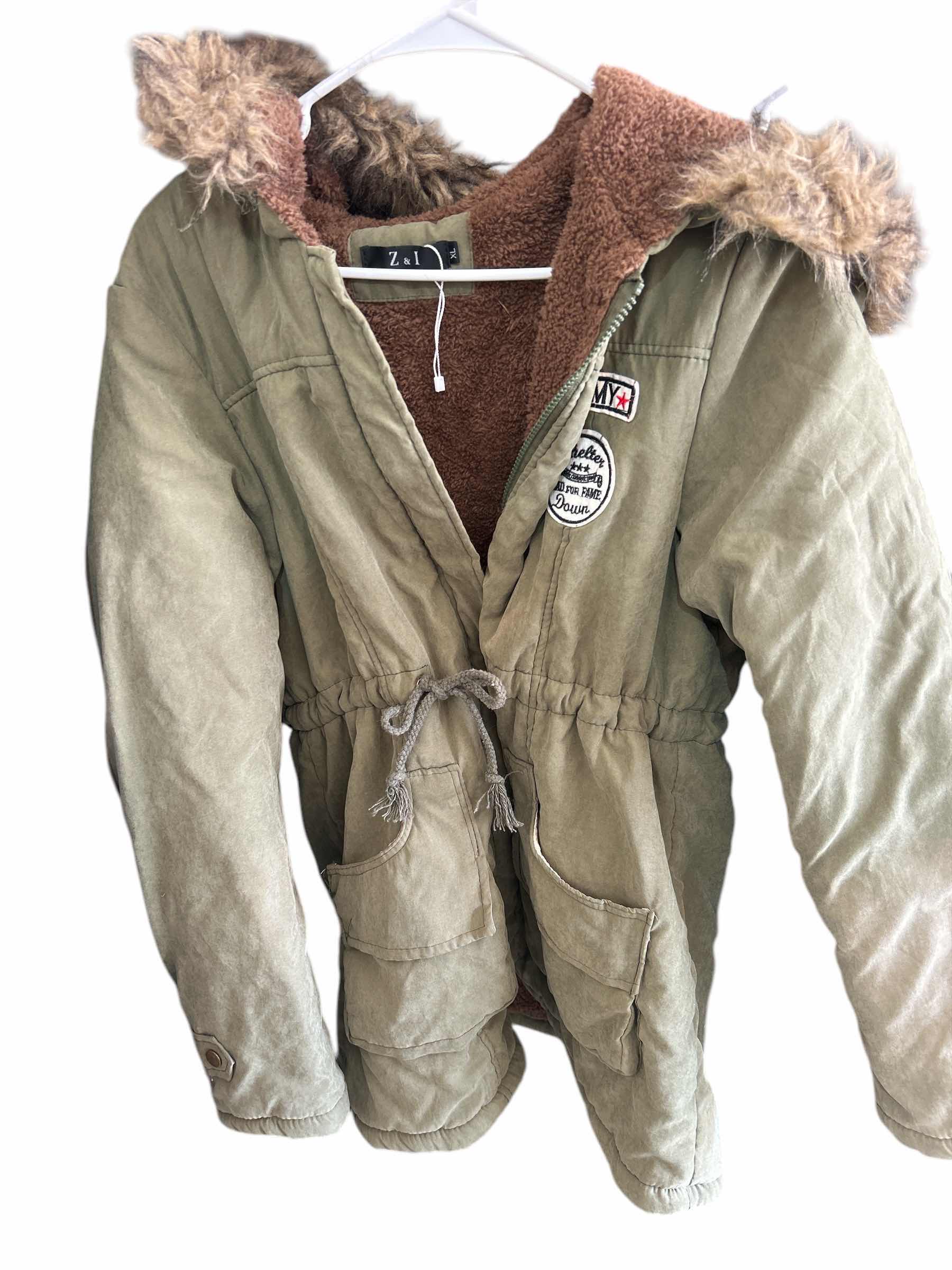 Photo 1 of 6 PIECES OF CLOTHING