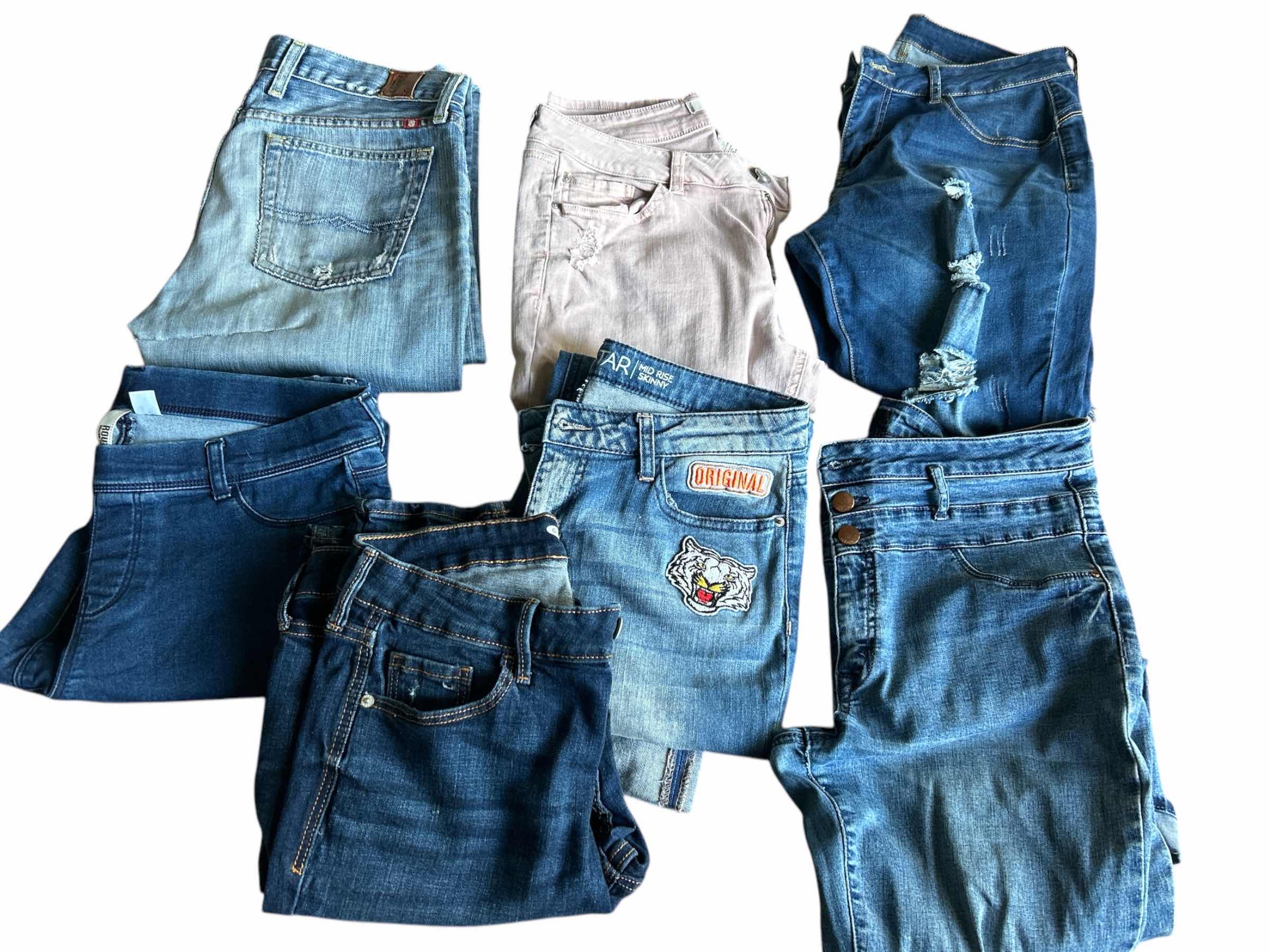 Photo 1 of 6 PAIRS WOMENS JEANS SIZE 28-30