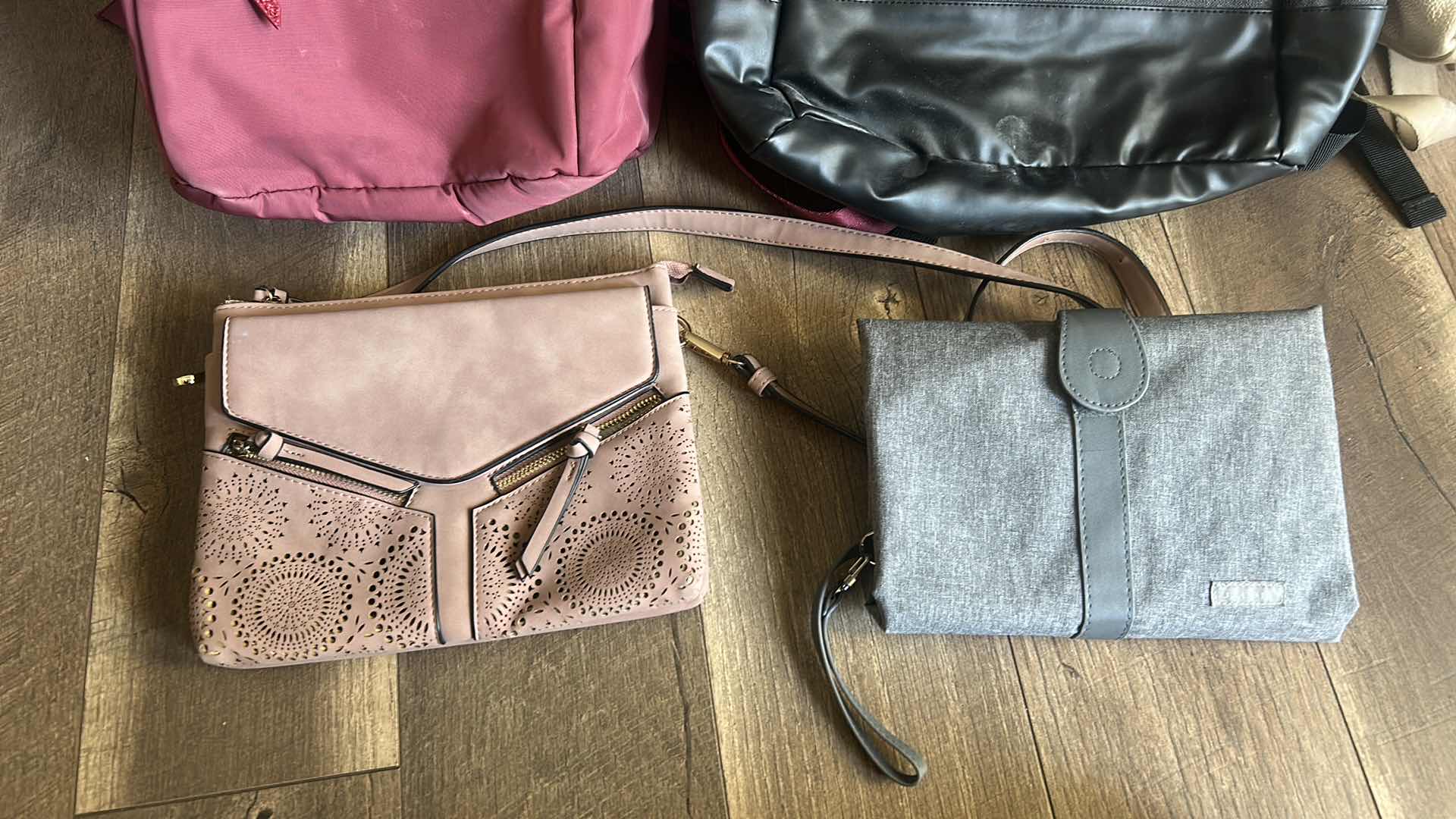 Photo 5 of 5 WOMENS BACKPACKS AND HANDBAGS