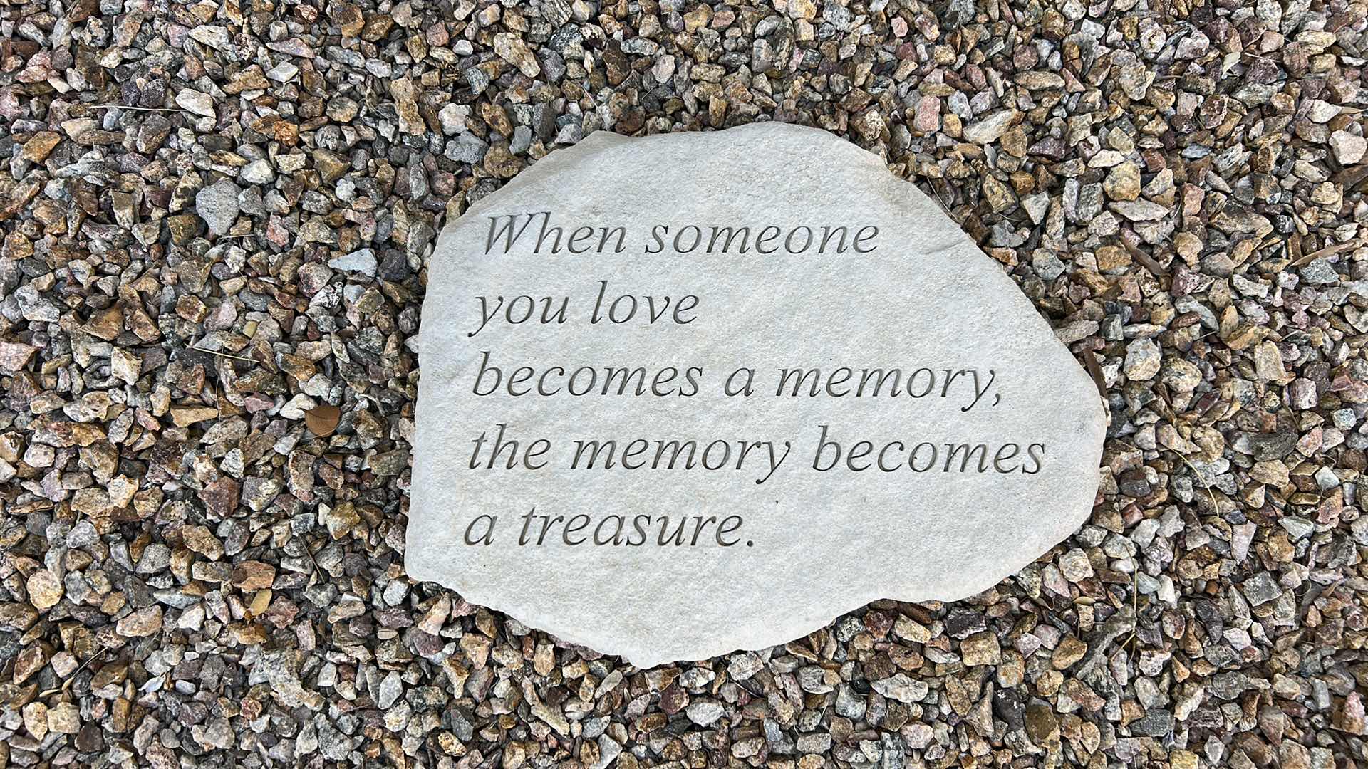 Photo 1 of MEMORY STONE OUTDOOR DECOR 15” x H13”