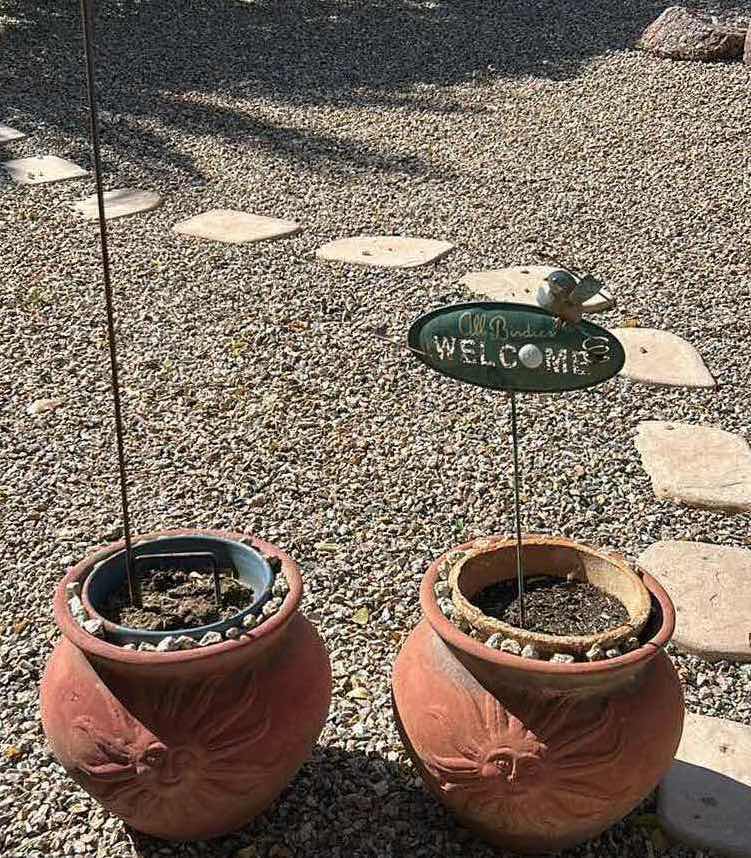 Photo 1 of 4 PC OUTDOOR DECOR