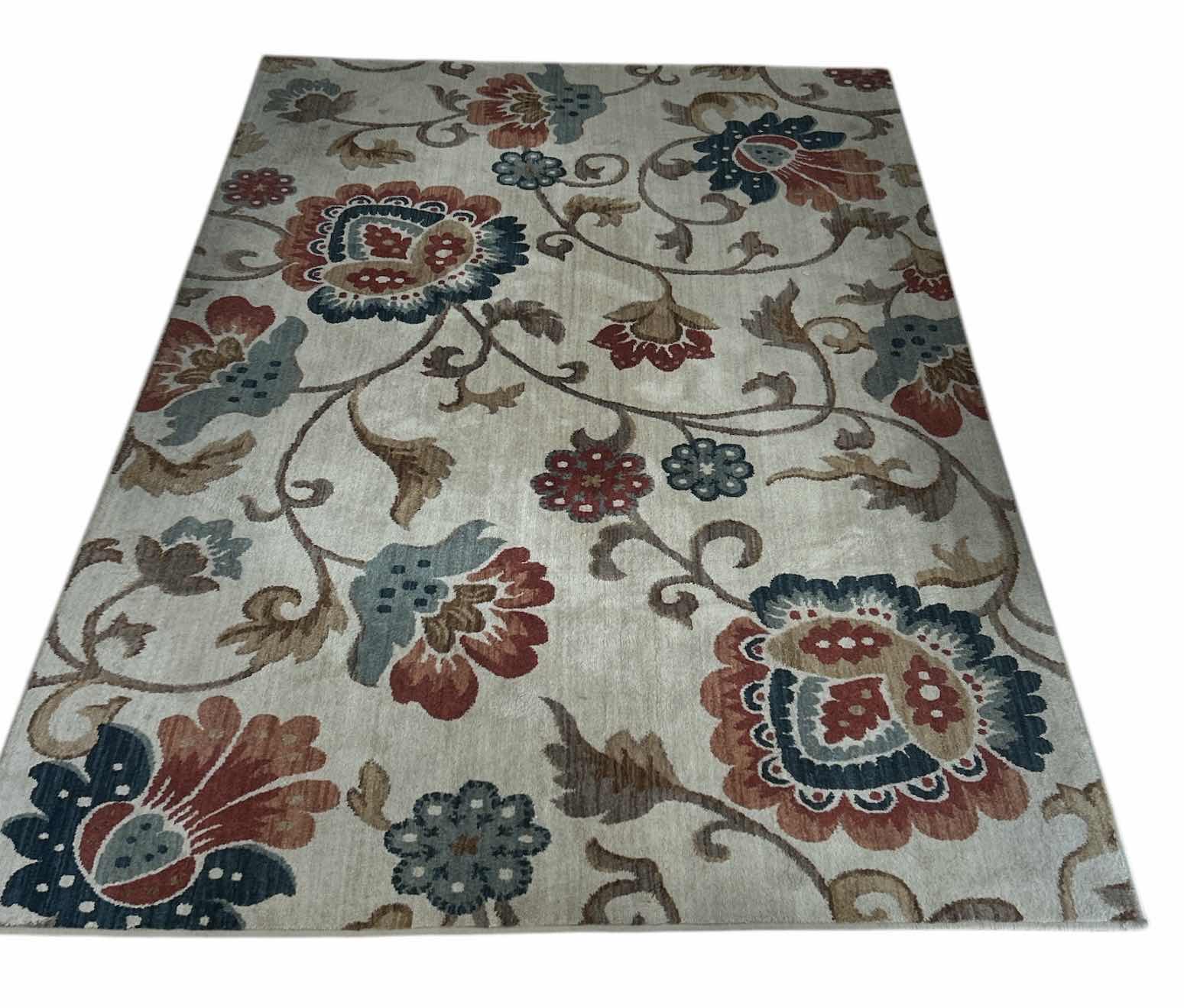 Photo 1 of MOHAWK HOME GRACELAND FLORAL AREA RUG 63” x 95”