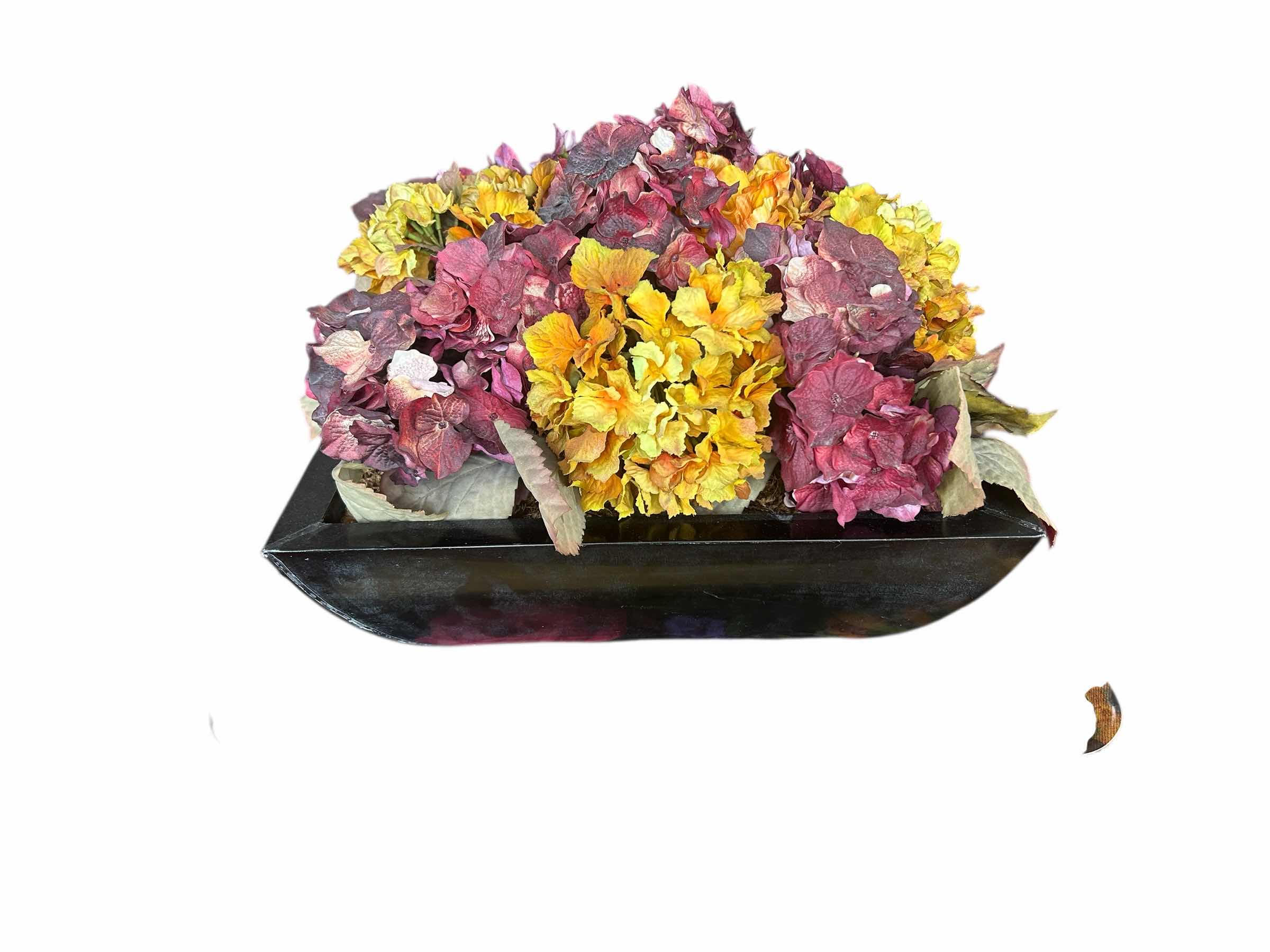 Photo 1 of FAUX FLORAL CENTERPIECE 16“ x H14“TRAY AND 4 YELLOW PLACEMATS