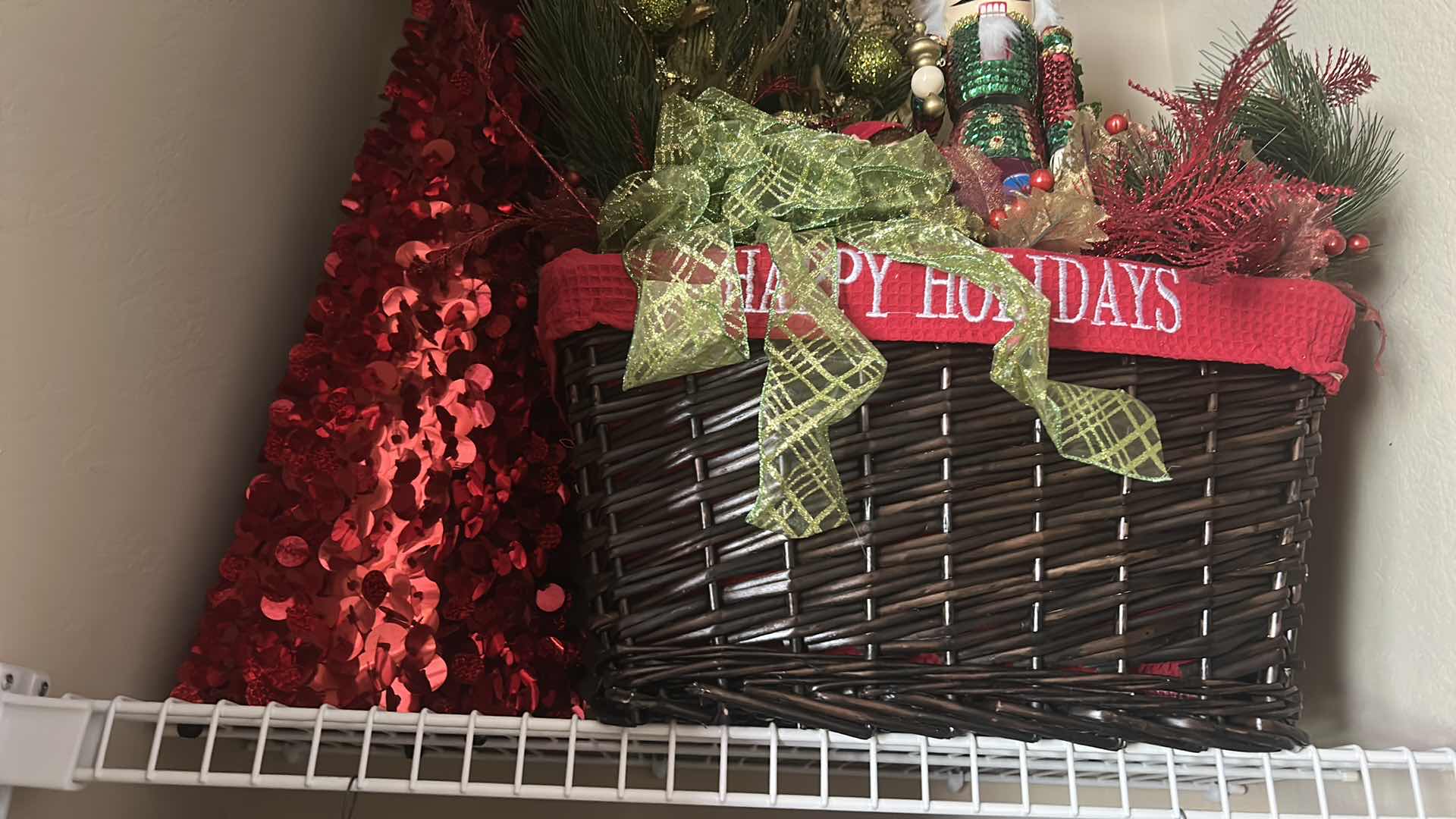 Photo 1 of CHRISTMAS DECOR (RED TREE 3’)