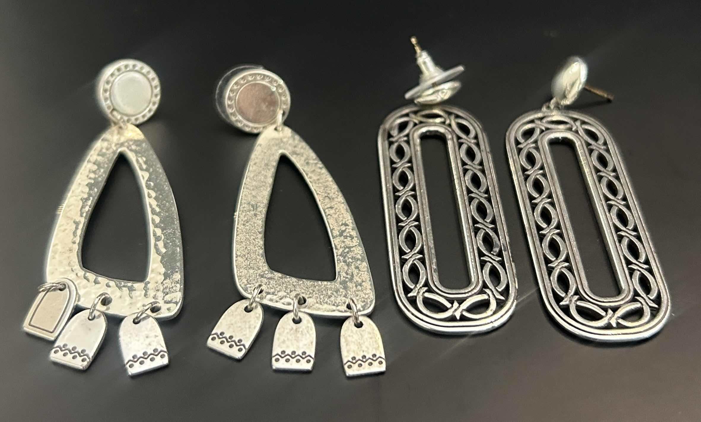 Photo 1 of 2 PRS-BRIGHTON SILVER-TONE DANGLED PIERCED EARRINGS