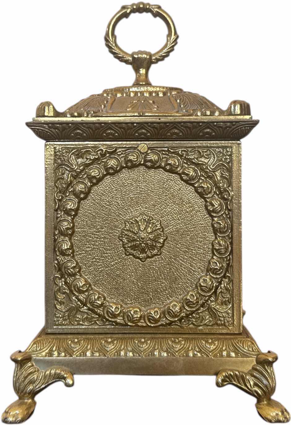 Photo 1 of ANTIQUE FRENCH STYLE BRASS MANTLE CLOCK

6” X 5” X H10”
