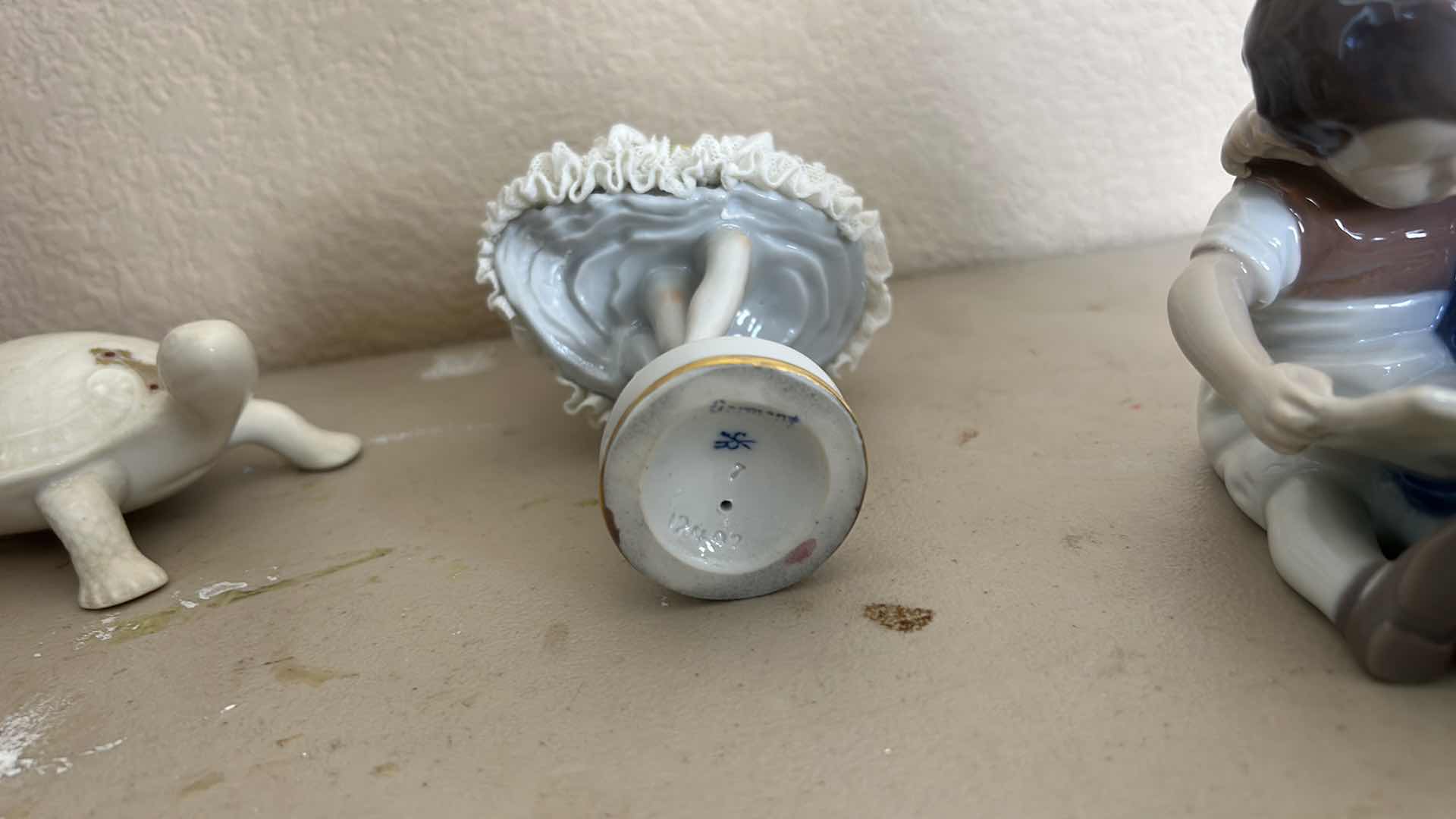 Photo 1 of 3 PC PORCELAIN- LENOX TURTLE, COPPENHAGEN NUMBERED BOY AND GIRL FIGURINE, WOMAN FIGURINE H 6.5”