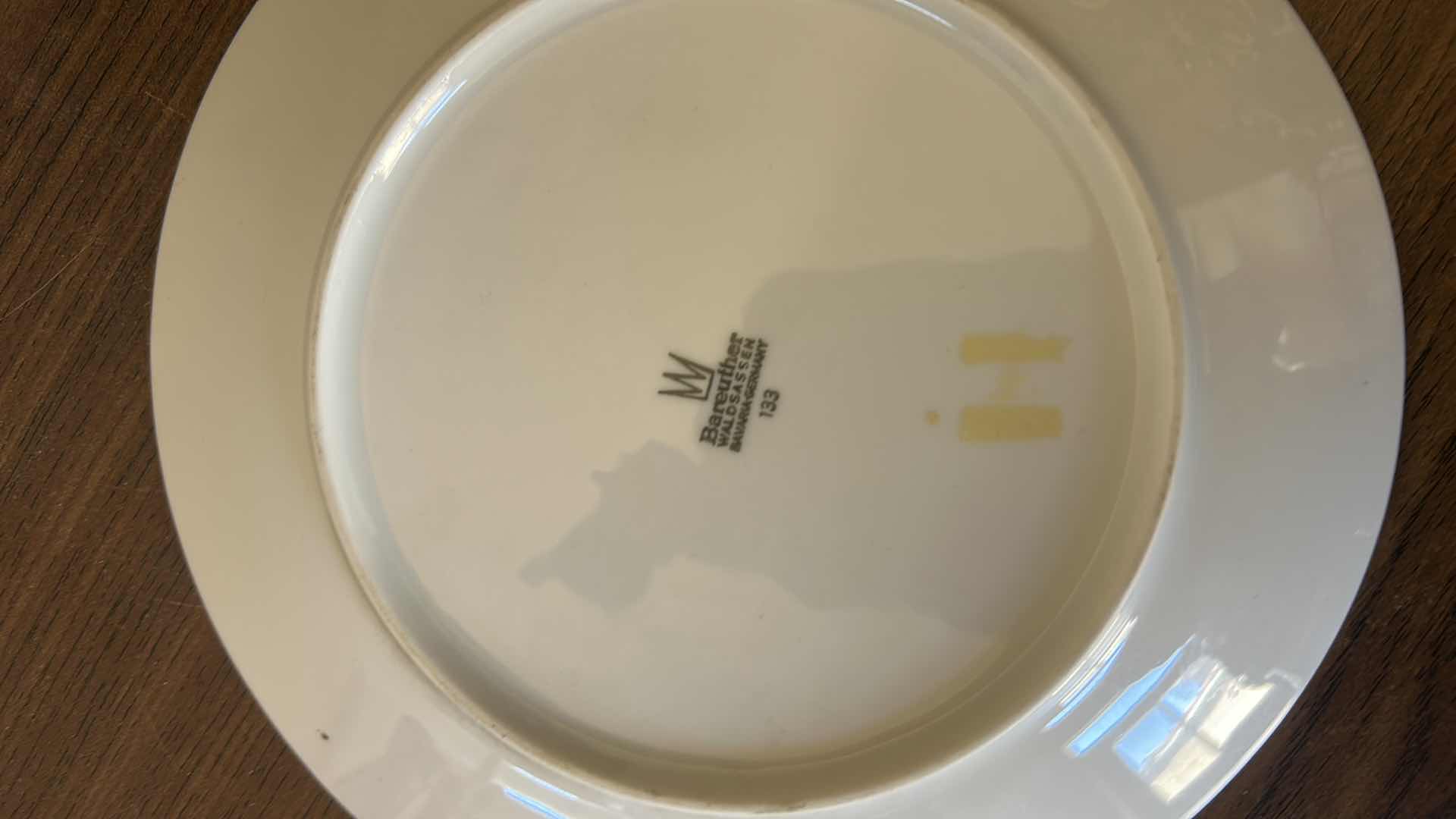 Photo 1 of 2 BAREUTHER WALDSASSEN BARVARIA GERMANY PORCELAIN GOLD RIMMED BIRD 8” PLATES