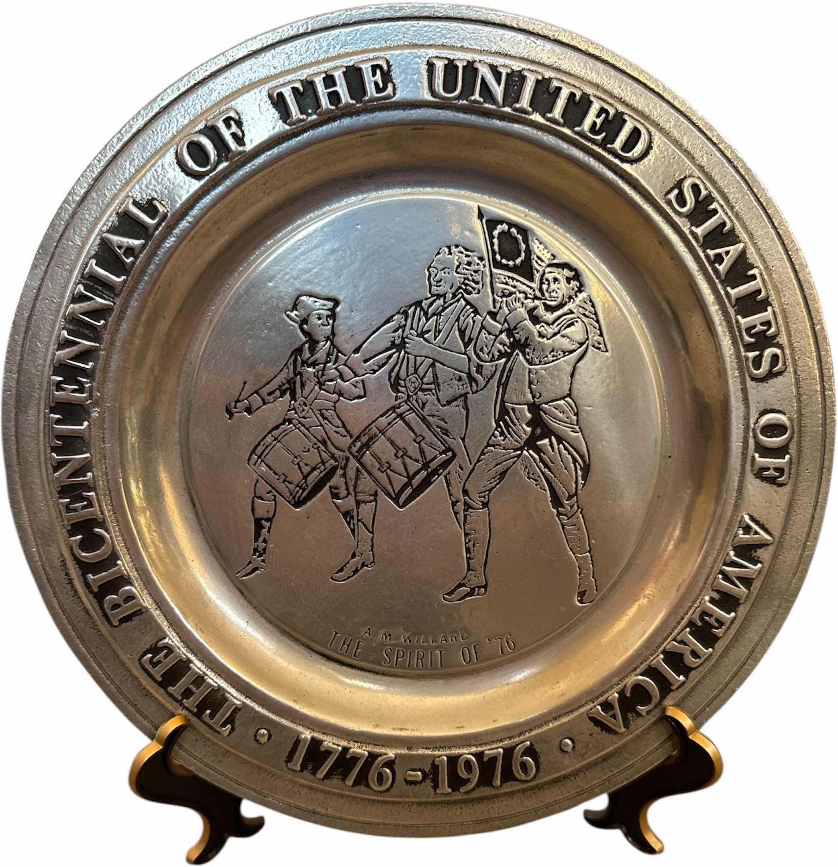 Photo 1 of 3- VINTAGE 1776-1976 YORK METALCRAFTERS PEWTER PLATES COMMEMORATING THE BICENTENNIAL OF THE UNITED STATES OF AMERICA, AND EISERNE KREUZ 1939-1945 GERMAN MEDAL OAK LEAF AND RIBBON

PLATE 
D10.75”