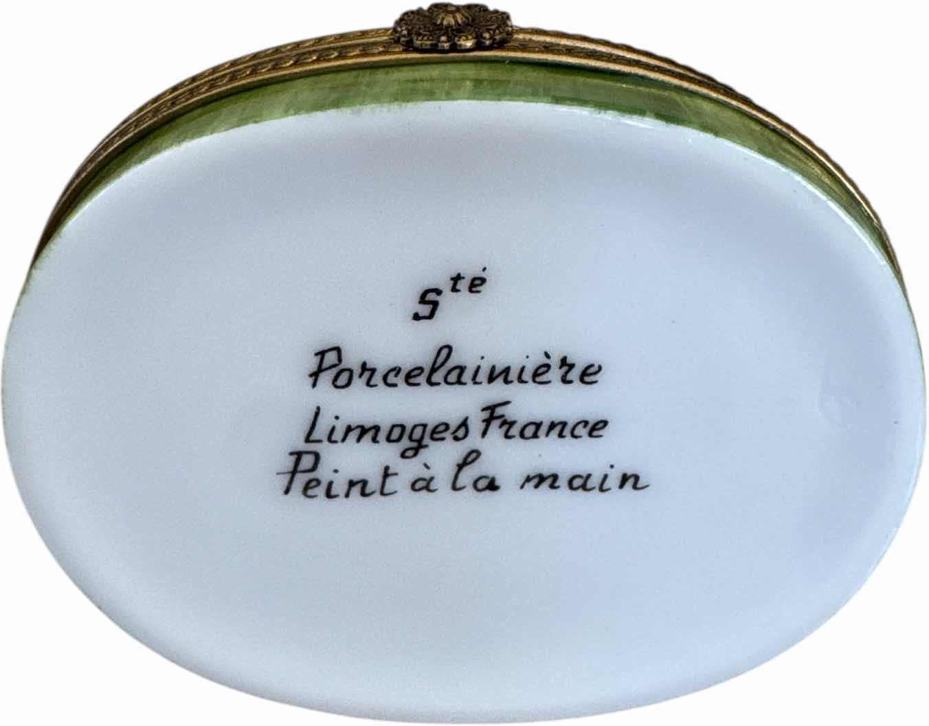 Photo 3 of 
VINTAGE LIMOGES BOX BENGAL TIGER AND CUB PORCELAIN TRINKET BOX HANDCRAFTED AND PAINTED, FRANCE


 H2”