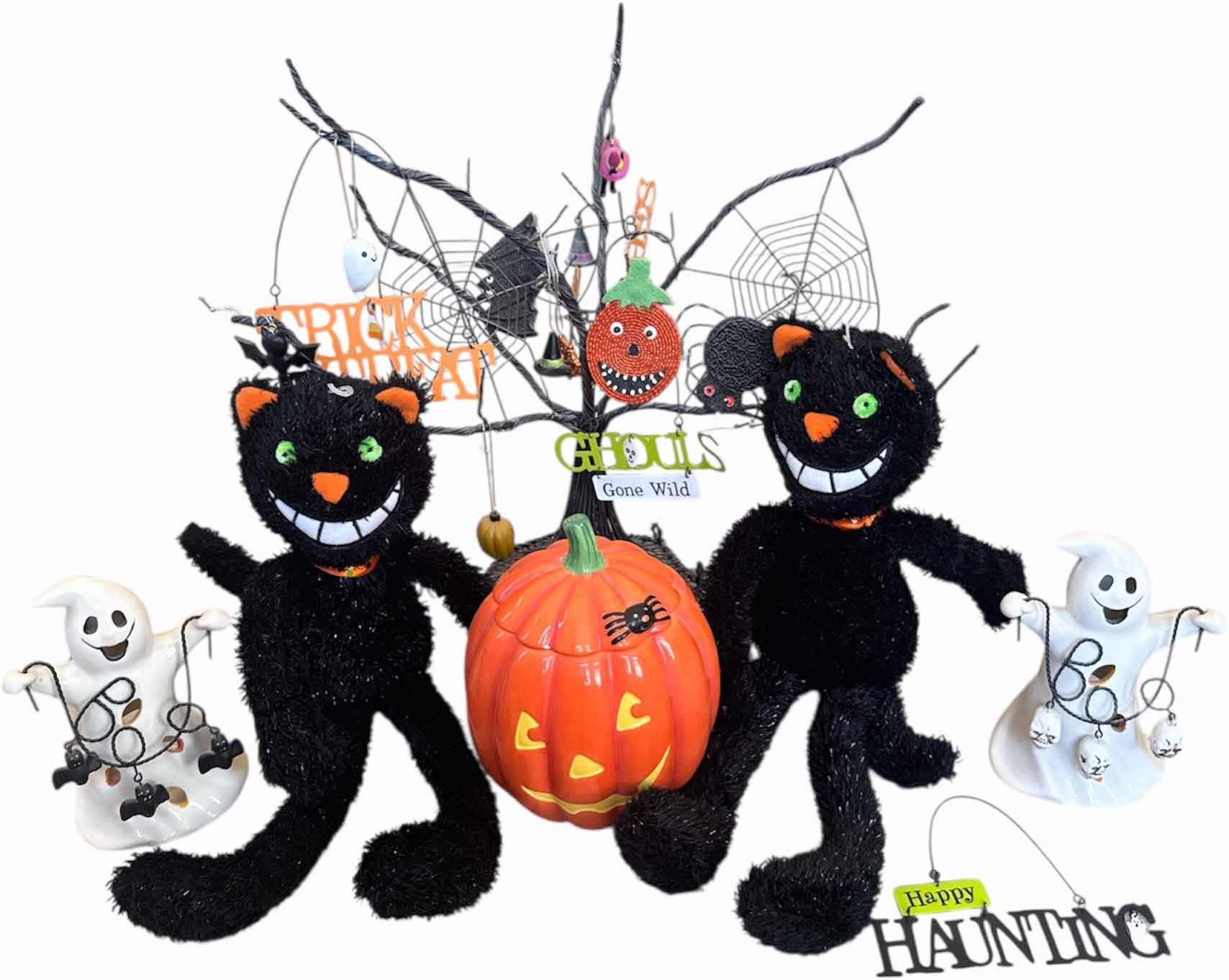 Photo 1 of 6- ASSORTED HOLIDAY DECOR, HALLOWEEN 

H14” AND SMALLER